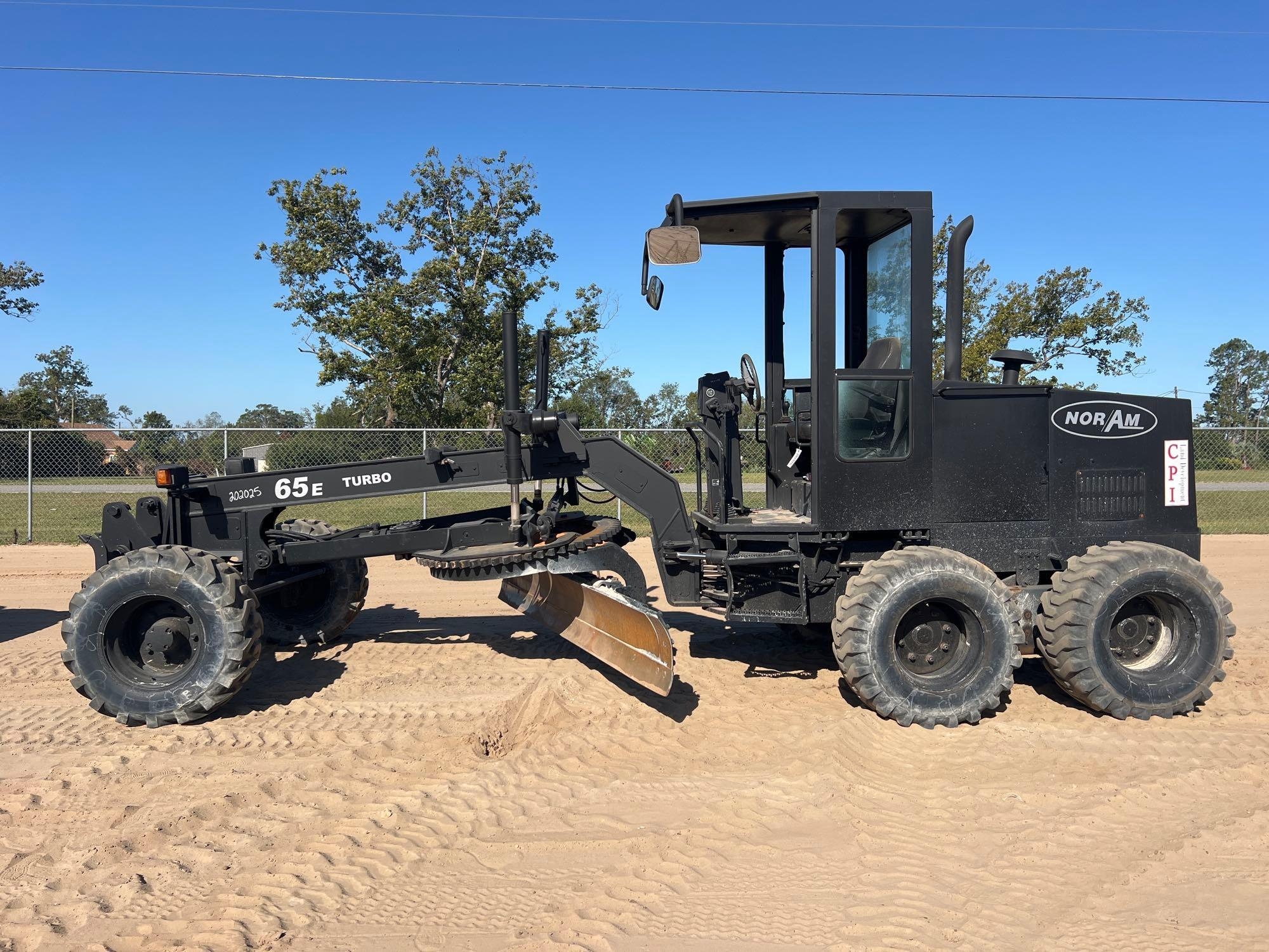2005 NORAM 65E MOTORGRADER (A52705)