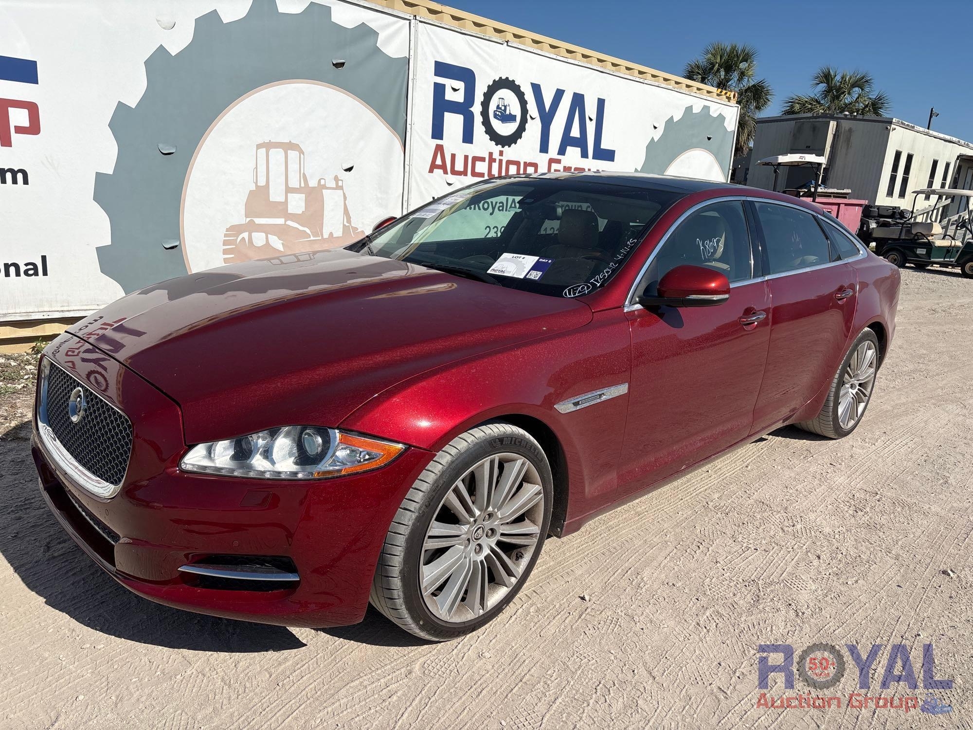 2012 Jaguar XJ Sedan (A46684)