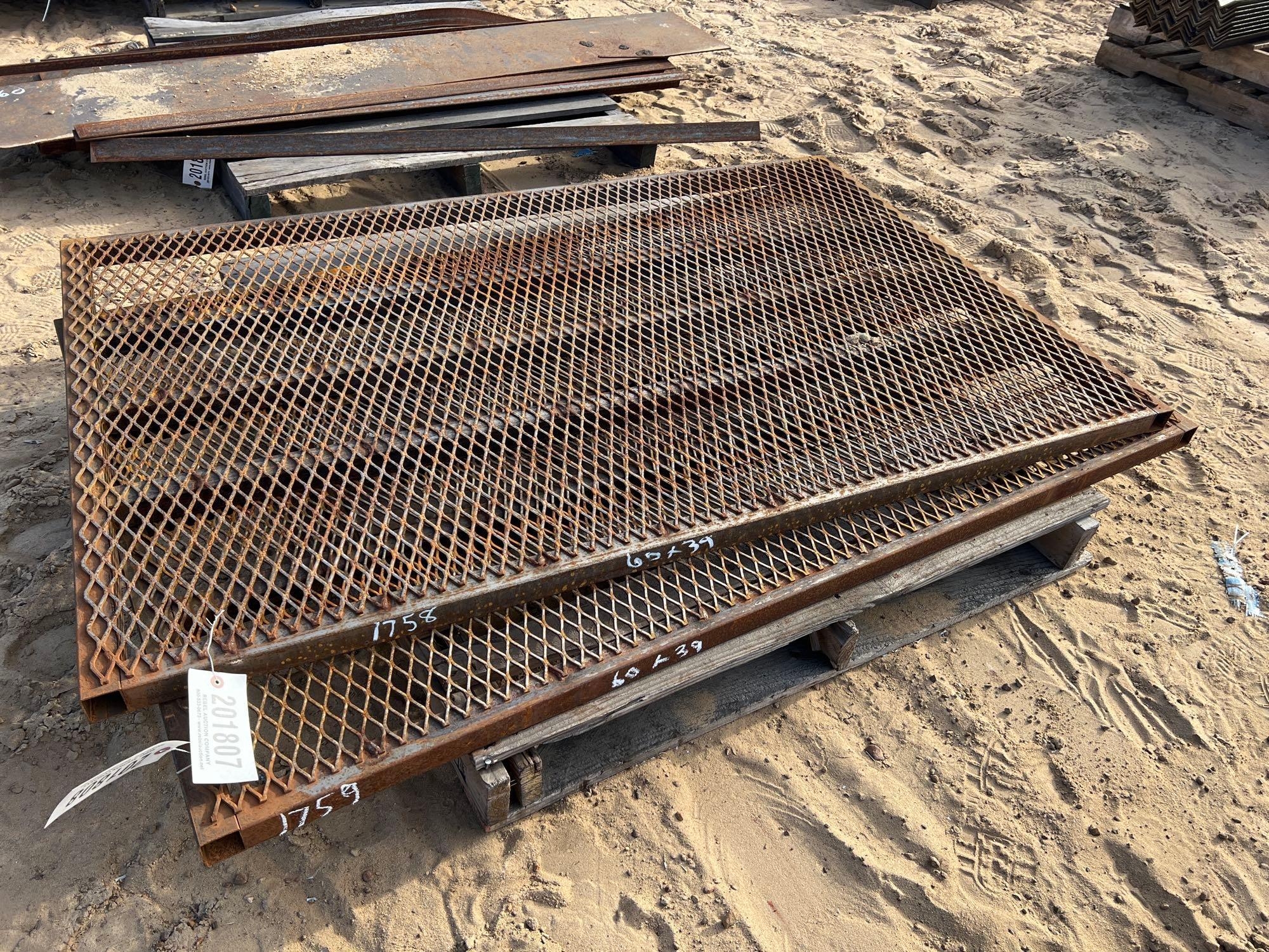 60" X 39" TRAILER TAILGATES (A54756)