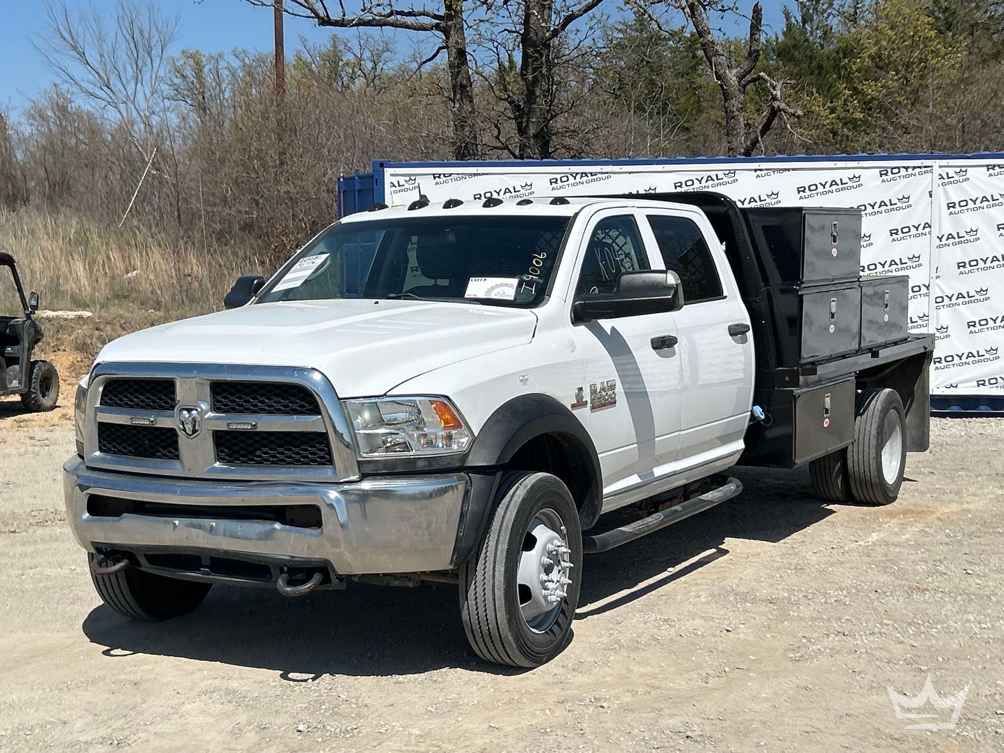 2015 Ram 5500 RKI 10ft. Utility Flatbed Truck (A64194)