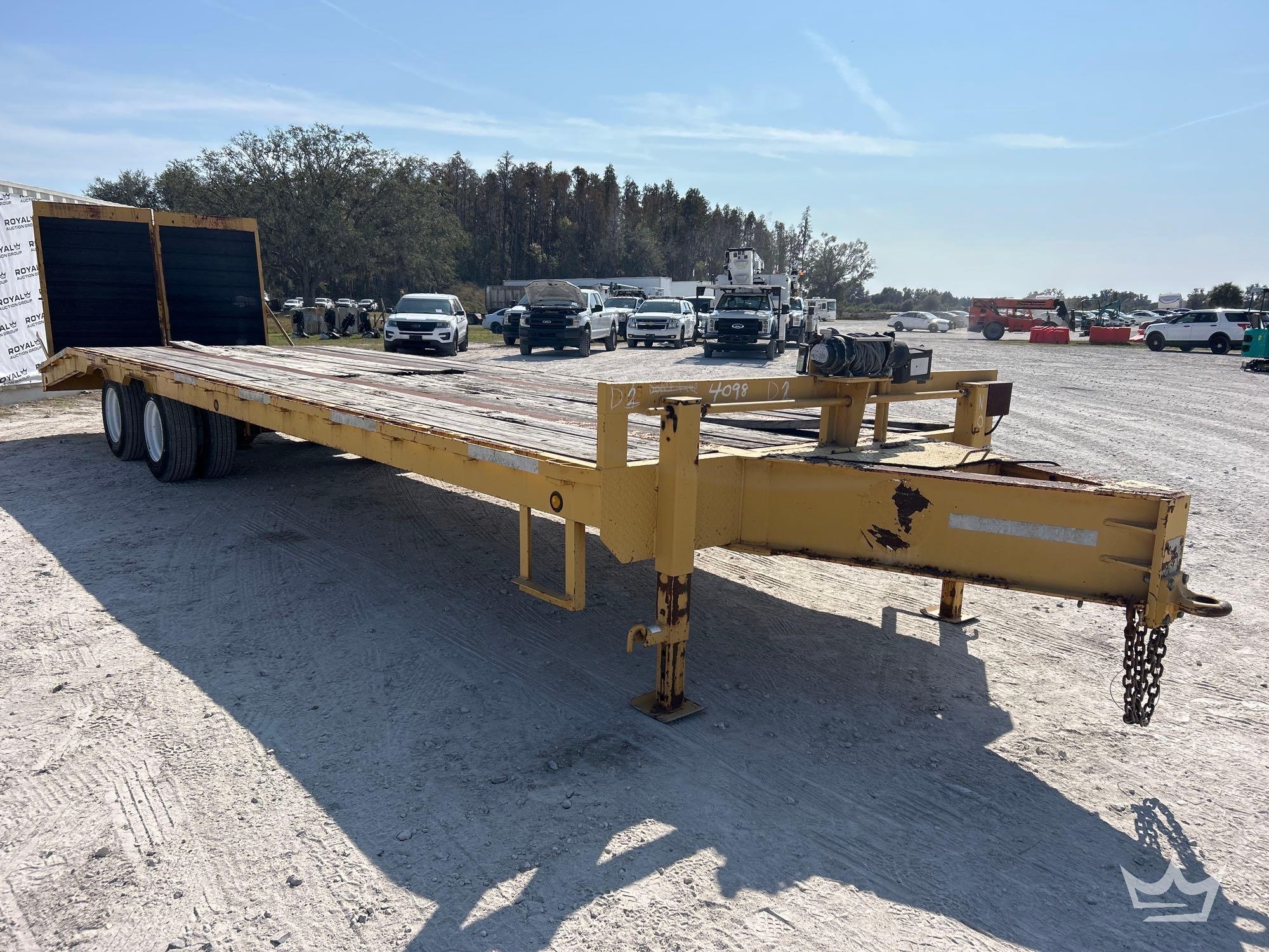 2016 Textron T/A 15 Ton Flatbed Equipment Trailer (A59230)