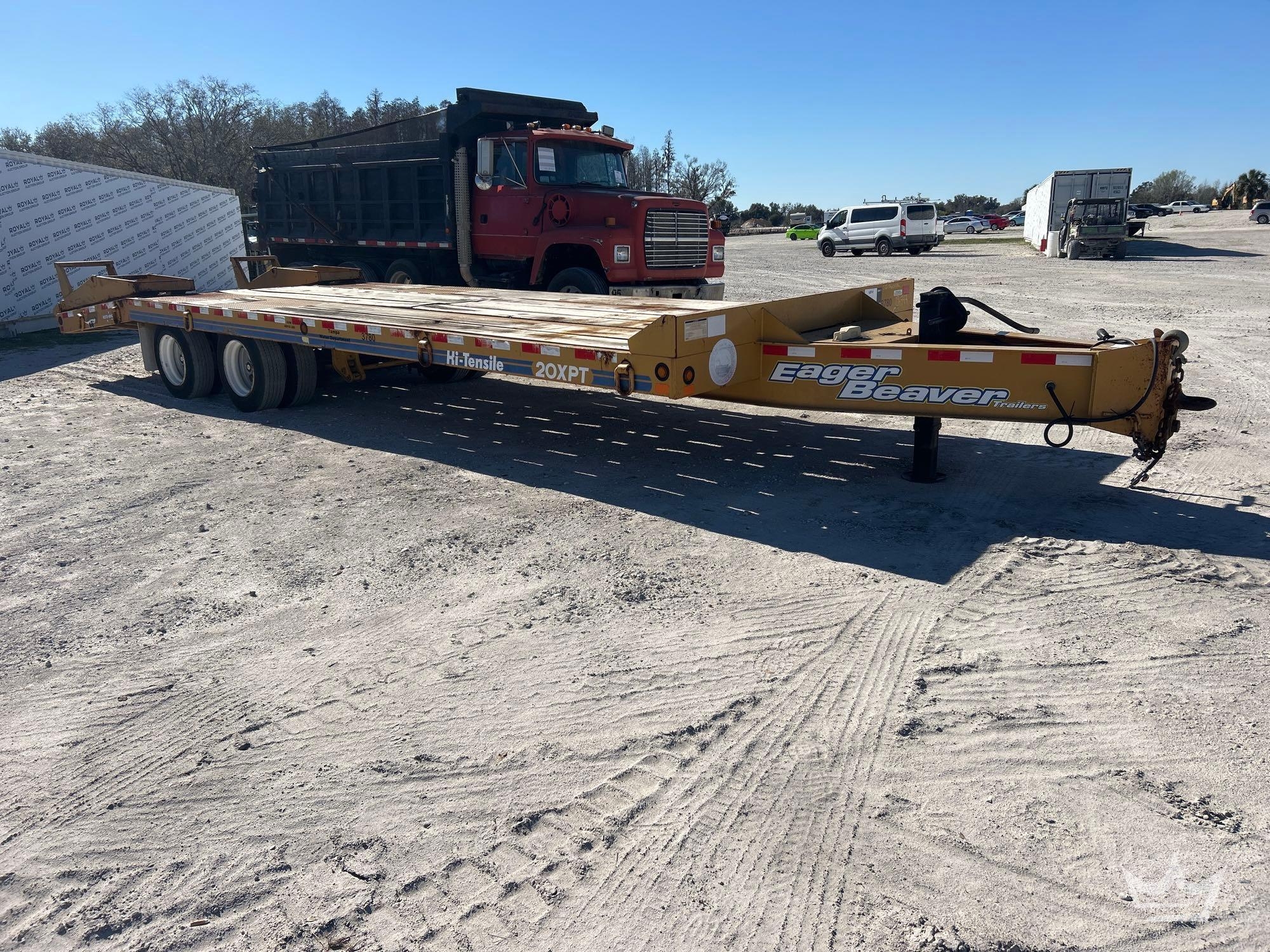 2016 Eager Beaver 20XPT 27ft 24 Ton T/A Tag Trailer (A61573)
