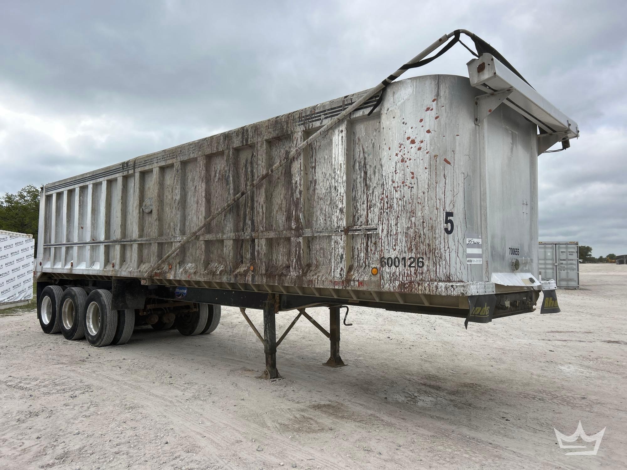 2010 Rhodes AS3575-3 35ft. 75yd. Tri-Axle Aluminum End Dump Trailer (A64556)