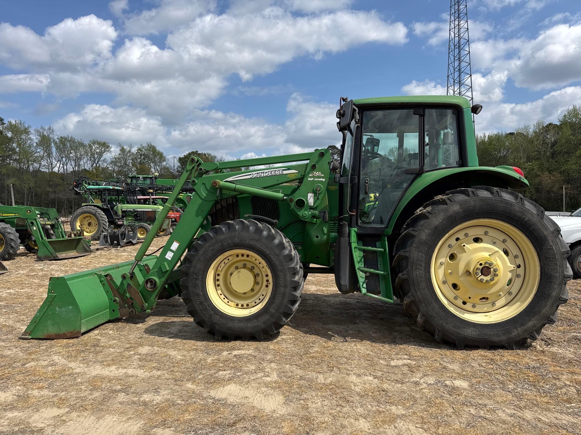 JOHN DEERE 7420 TRACTOR (A64278)