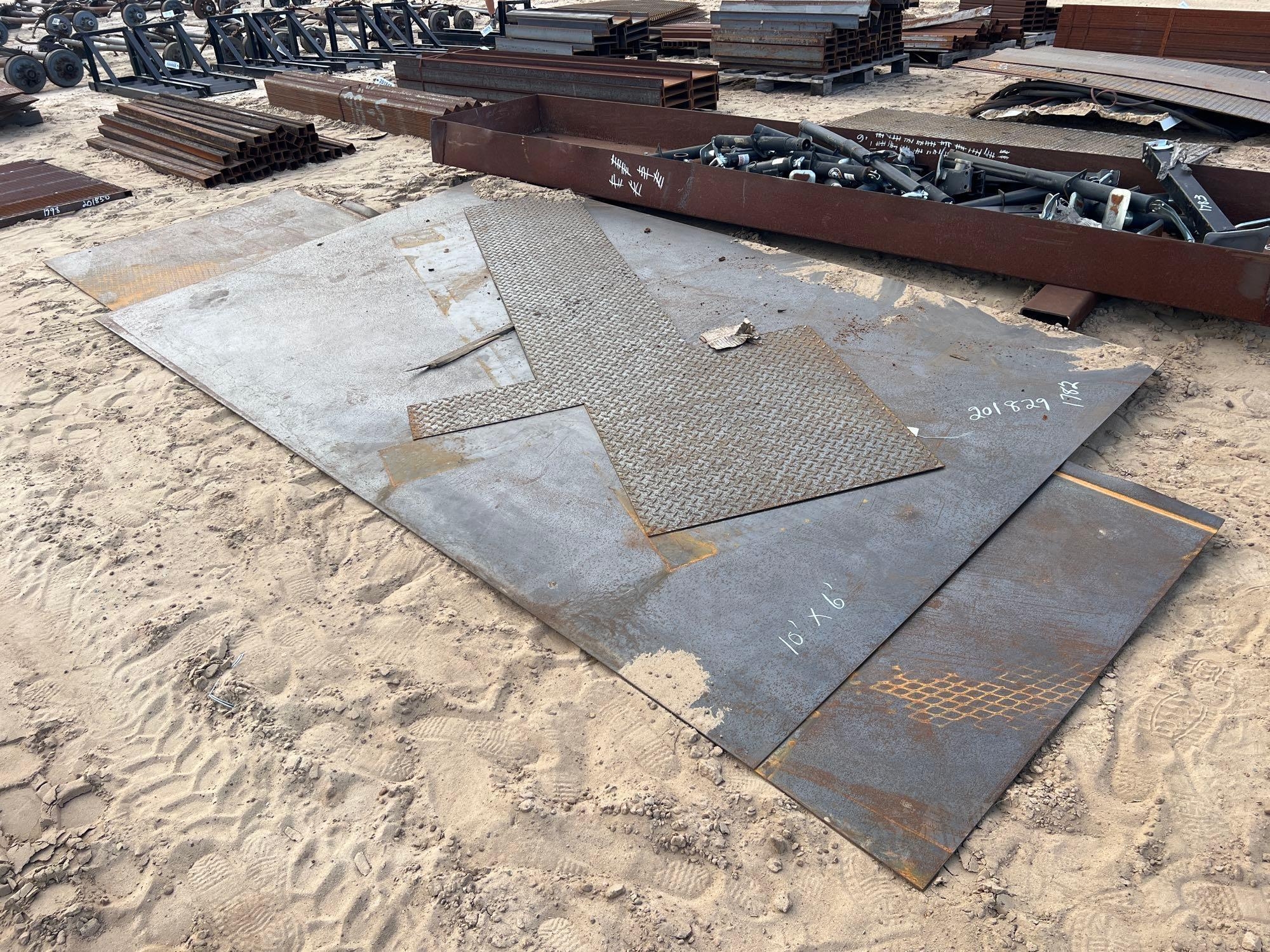 10' X 6' METAL SHEET 4' X 16' METAL SHEET (A54756)