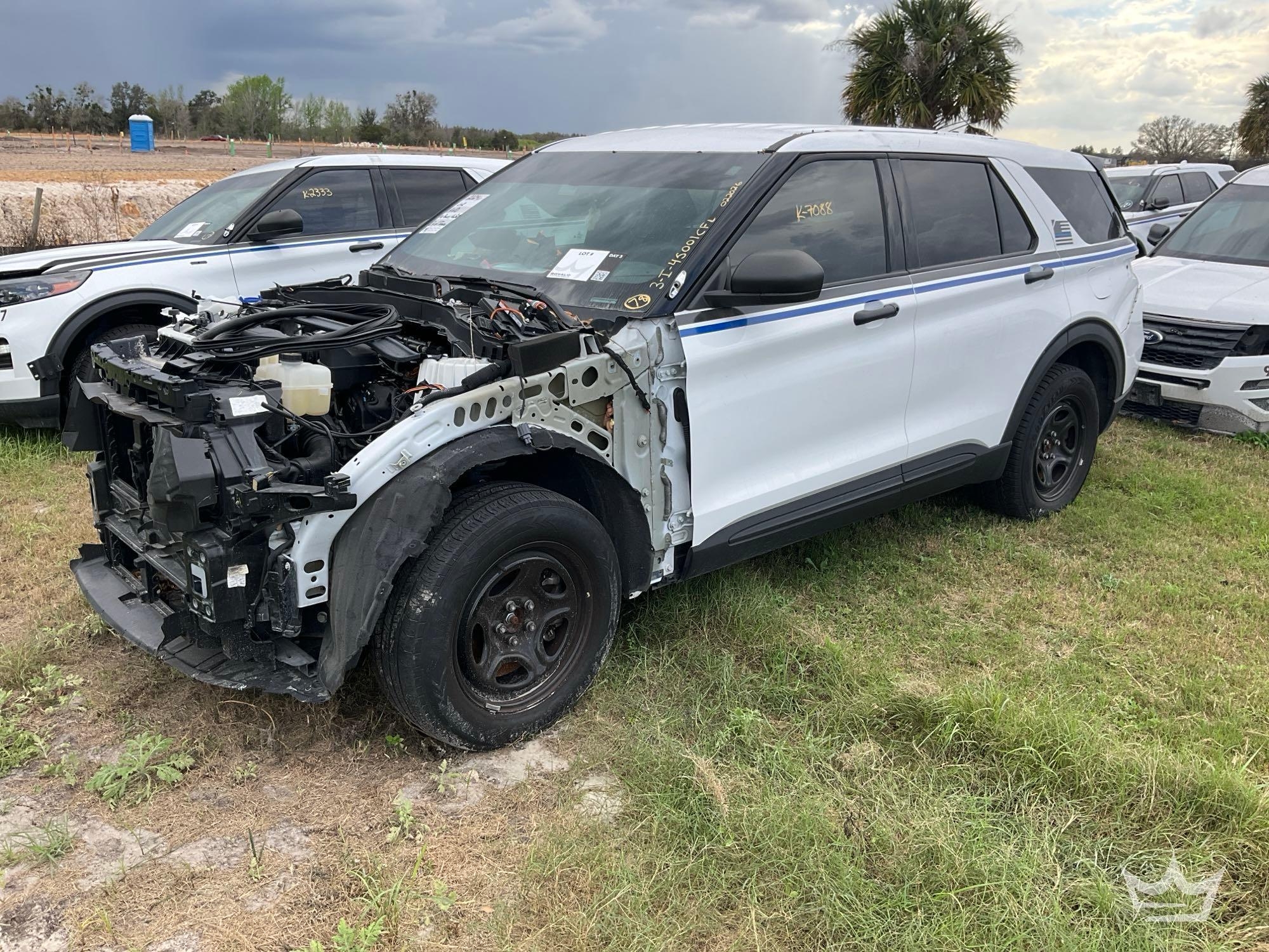 2024 Ford Explorer AWD SUV (A61574)
