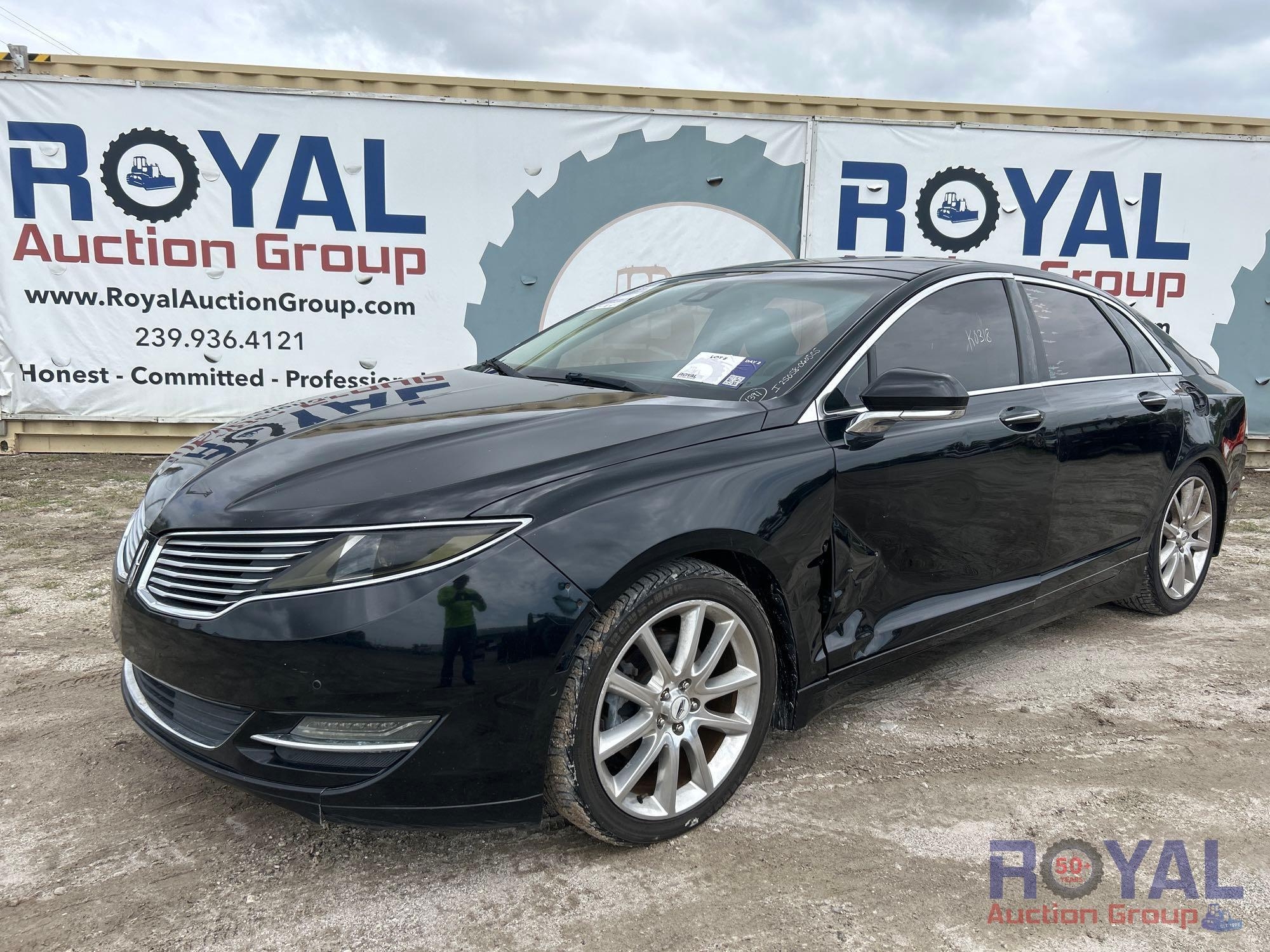 2016 Lincoln MKZ Sedan (A46684)