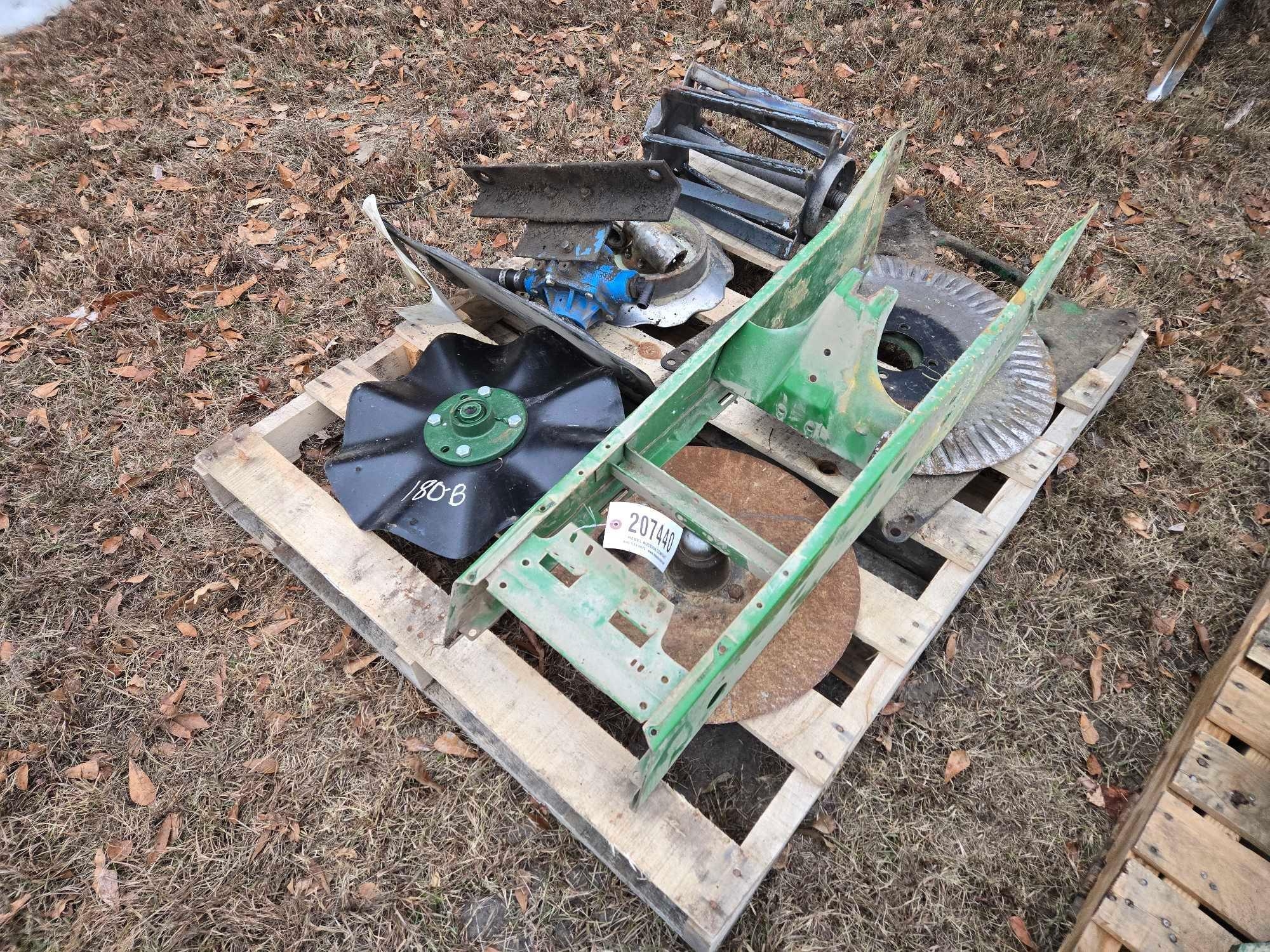 PALLET OF MISC PARTS, COLTERS, PUMP, CRUMBLER ECT (A52708)