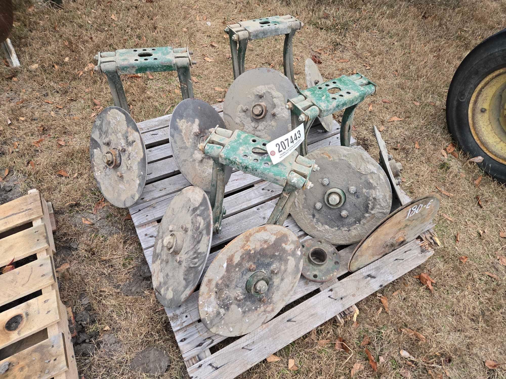 KMC TRASH WHEELS FOR STRIP TILL (A52708)