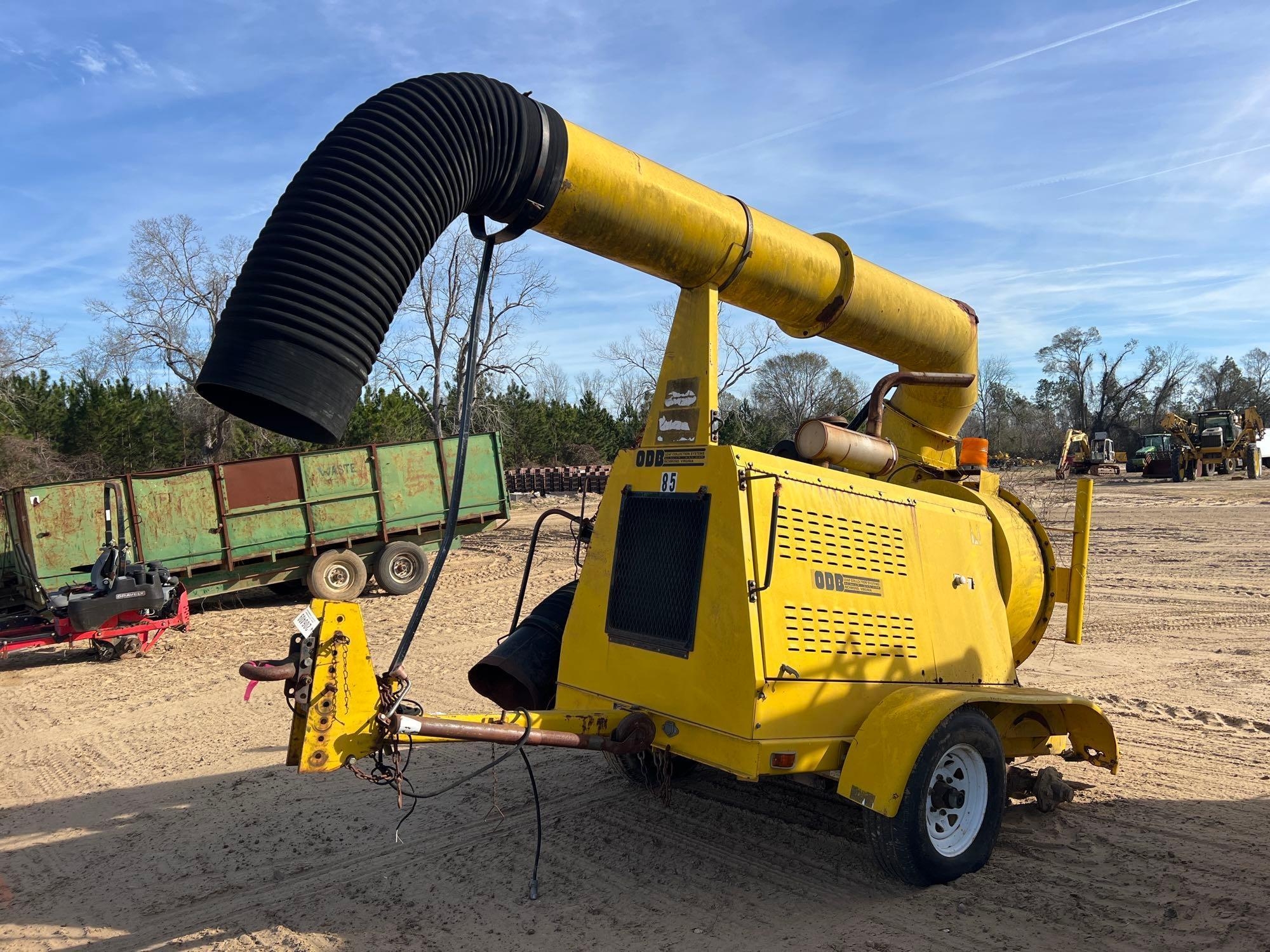 OLD DOMINION BUSH CO LCT-650 T/A LEAF LOADER (A59823)