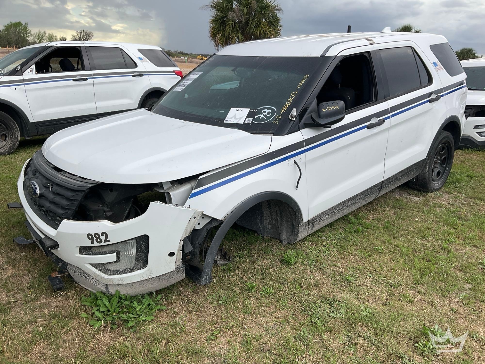 2017 Ford Explorer AWD SUV (A61574)