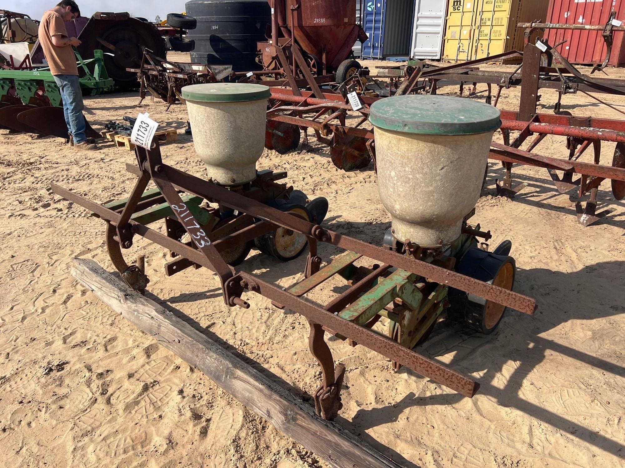 (2) ROW PLANTER (A62130)