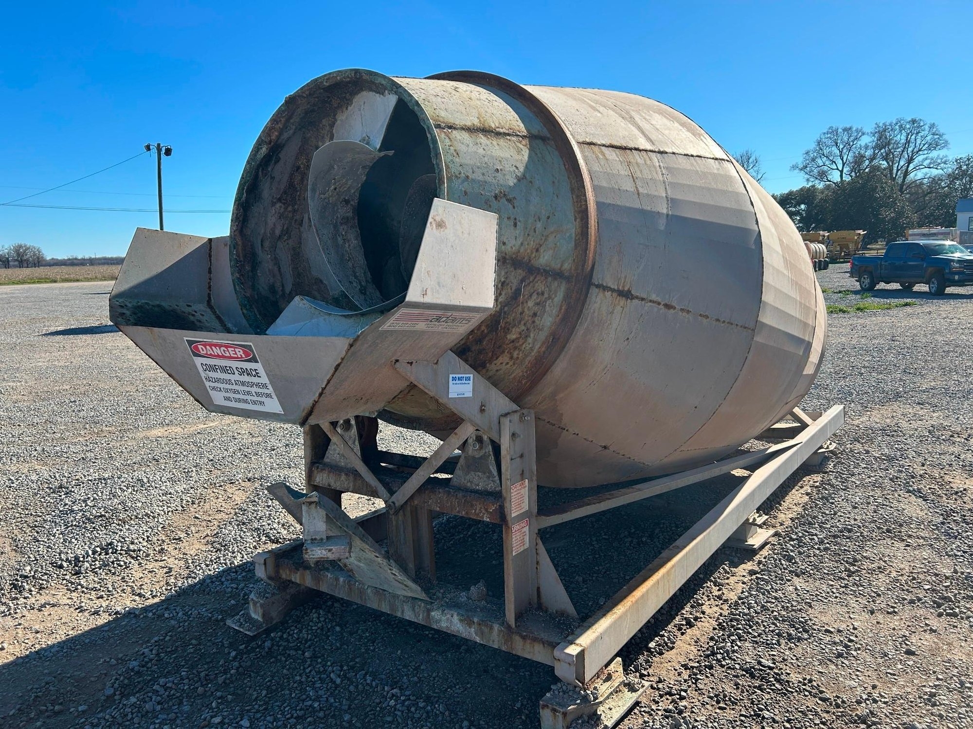 Adams 8 Ton Blender (A63689)