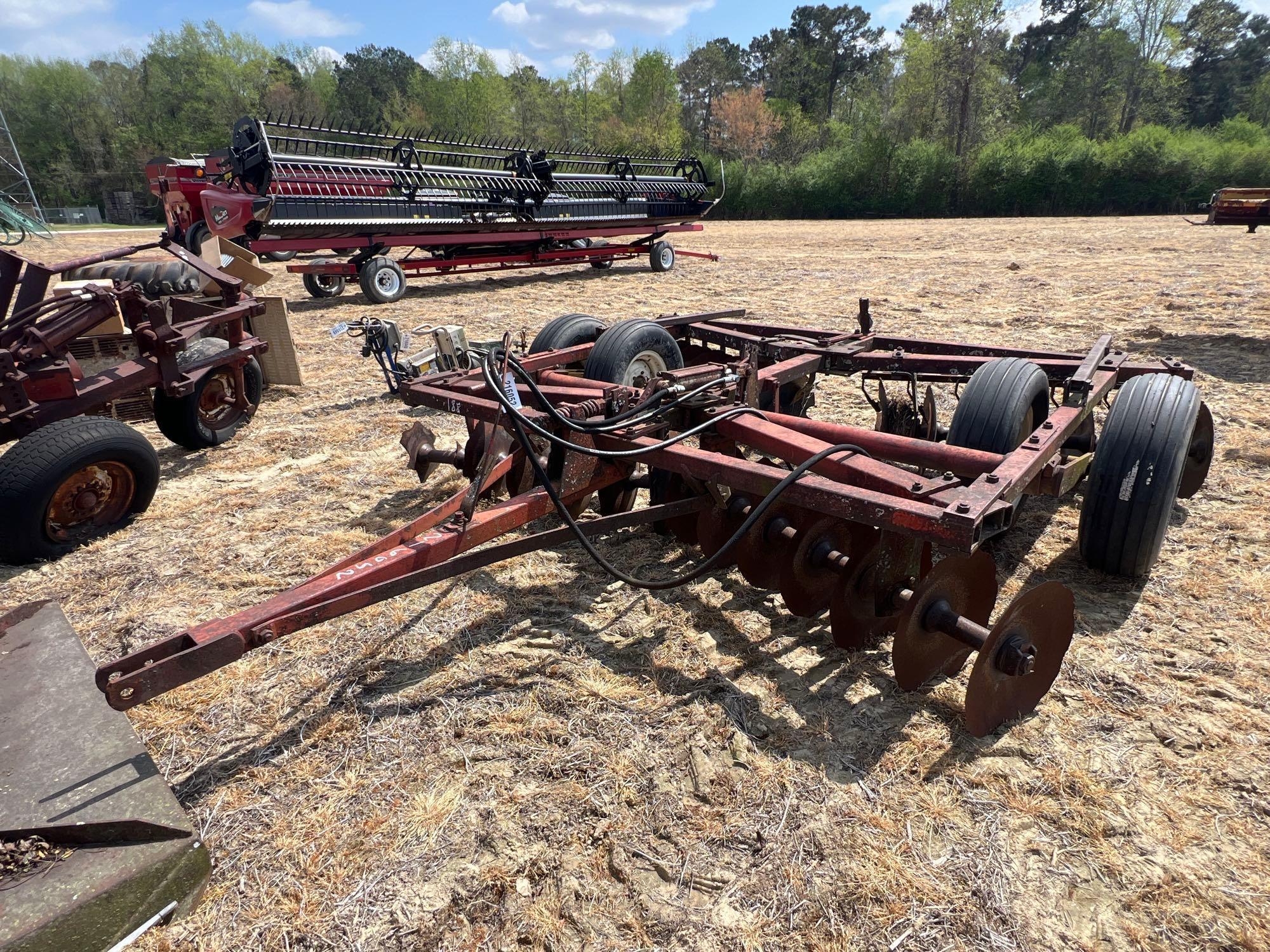 MASSEY FERGUSON 28 BLADE DISC HARROW (A64278)