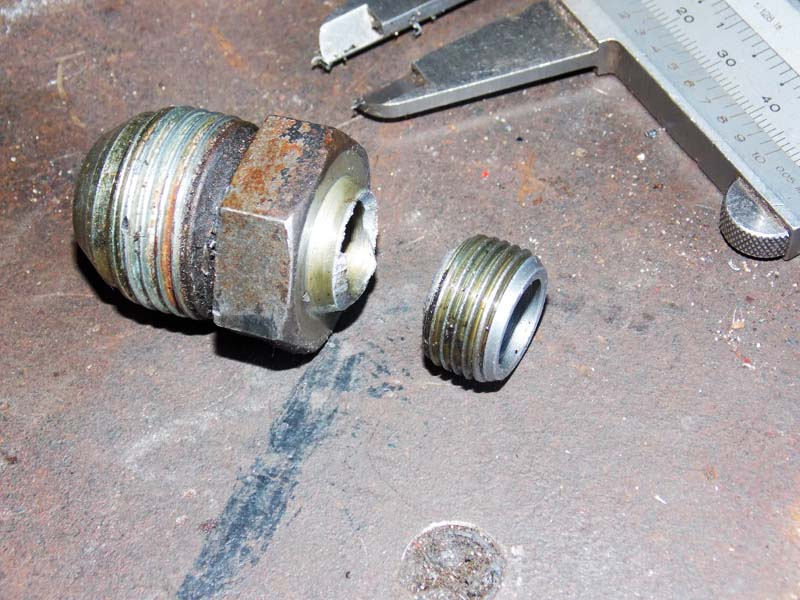 18x1.5mm fitting broke.jpg