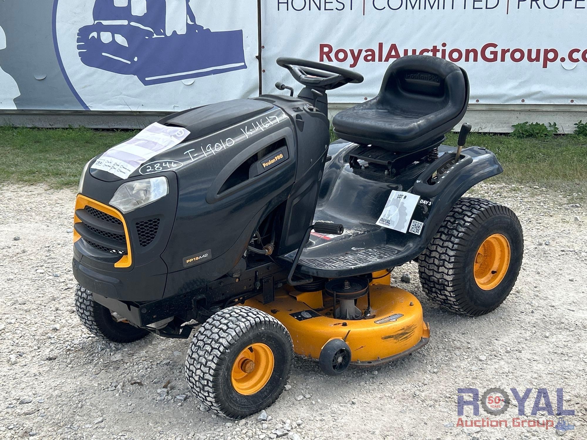 2016 Poulan Pro PP19A42 42in. Riding Mower (A49346)