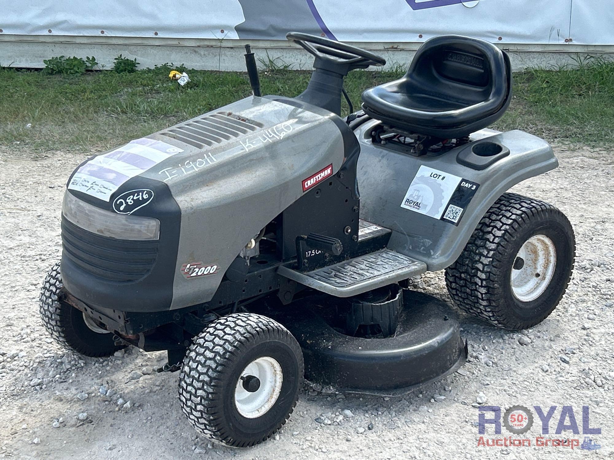 Craftsman LT2000 42in. Riding Mower (A49346)