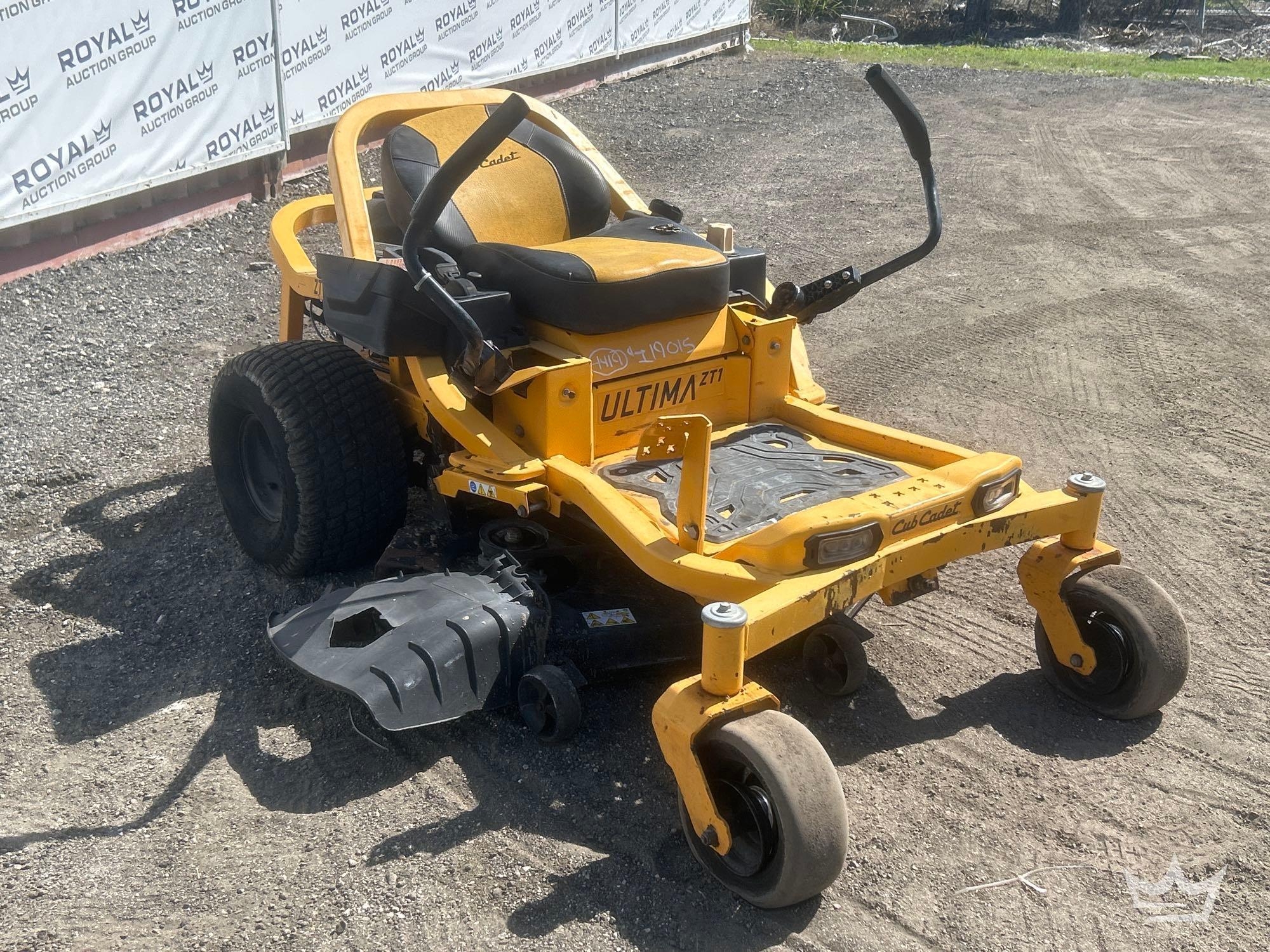 2021 Cub Cadet Ultima ZT1 50in. Zero Turn Mower (A64557)