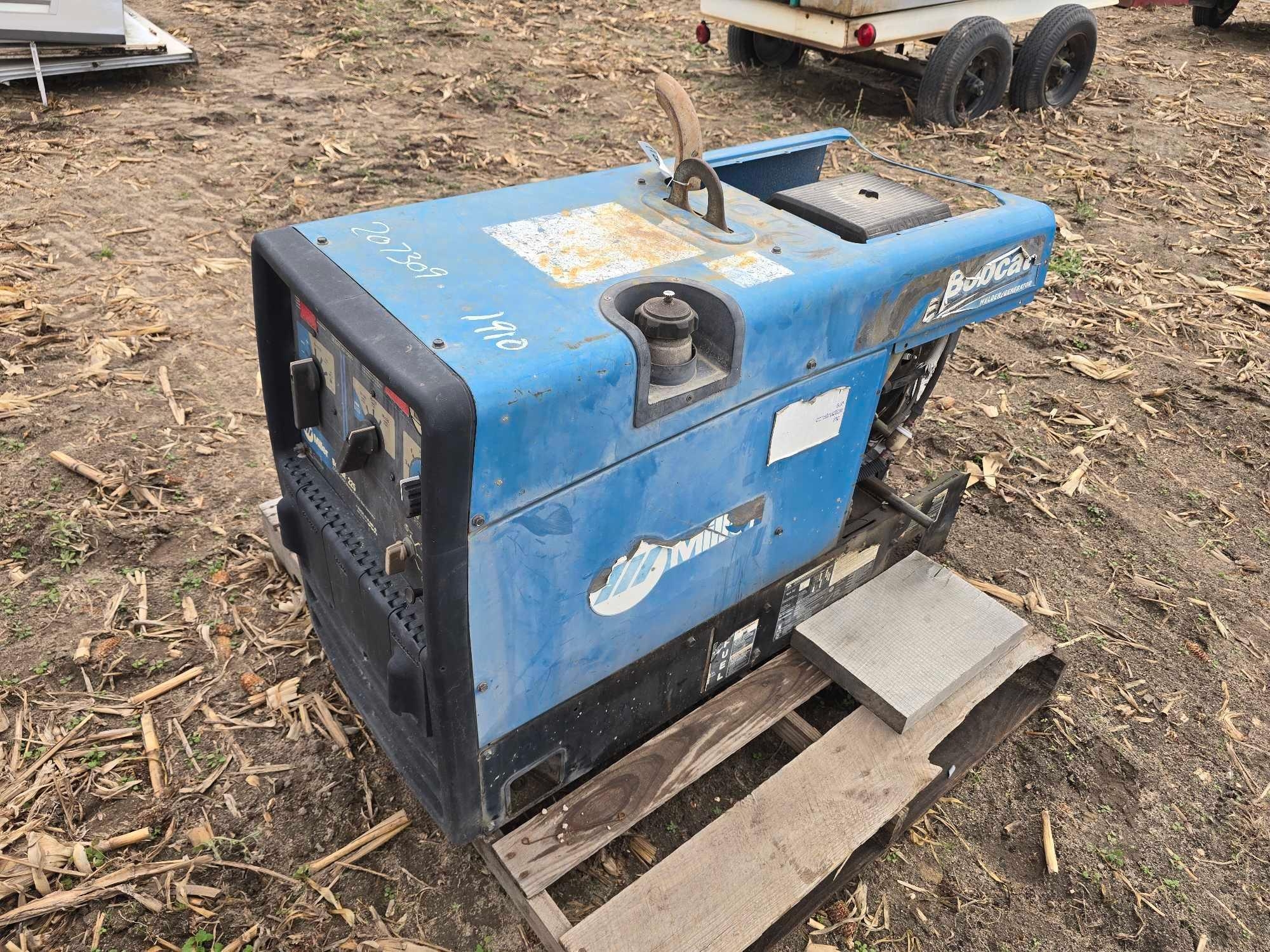 MILLER BOBCAT 225 WELDER (A58374)