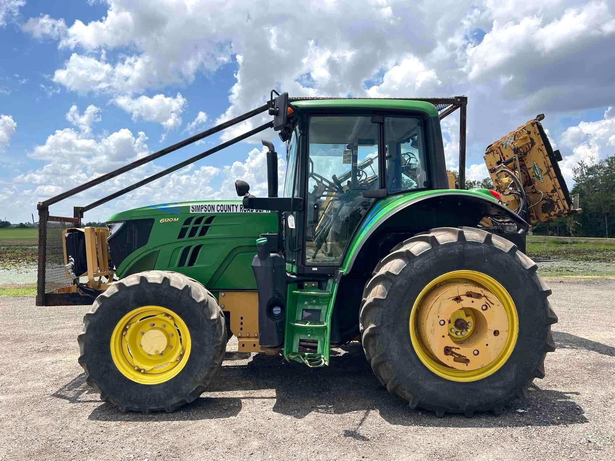 2017 JOHN DEERE 6120M TRACTOR (A51406)