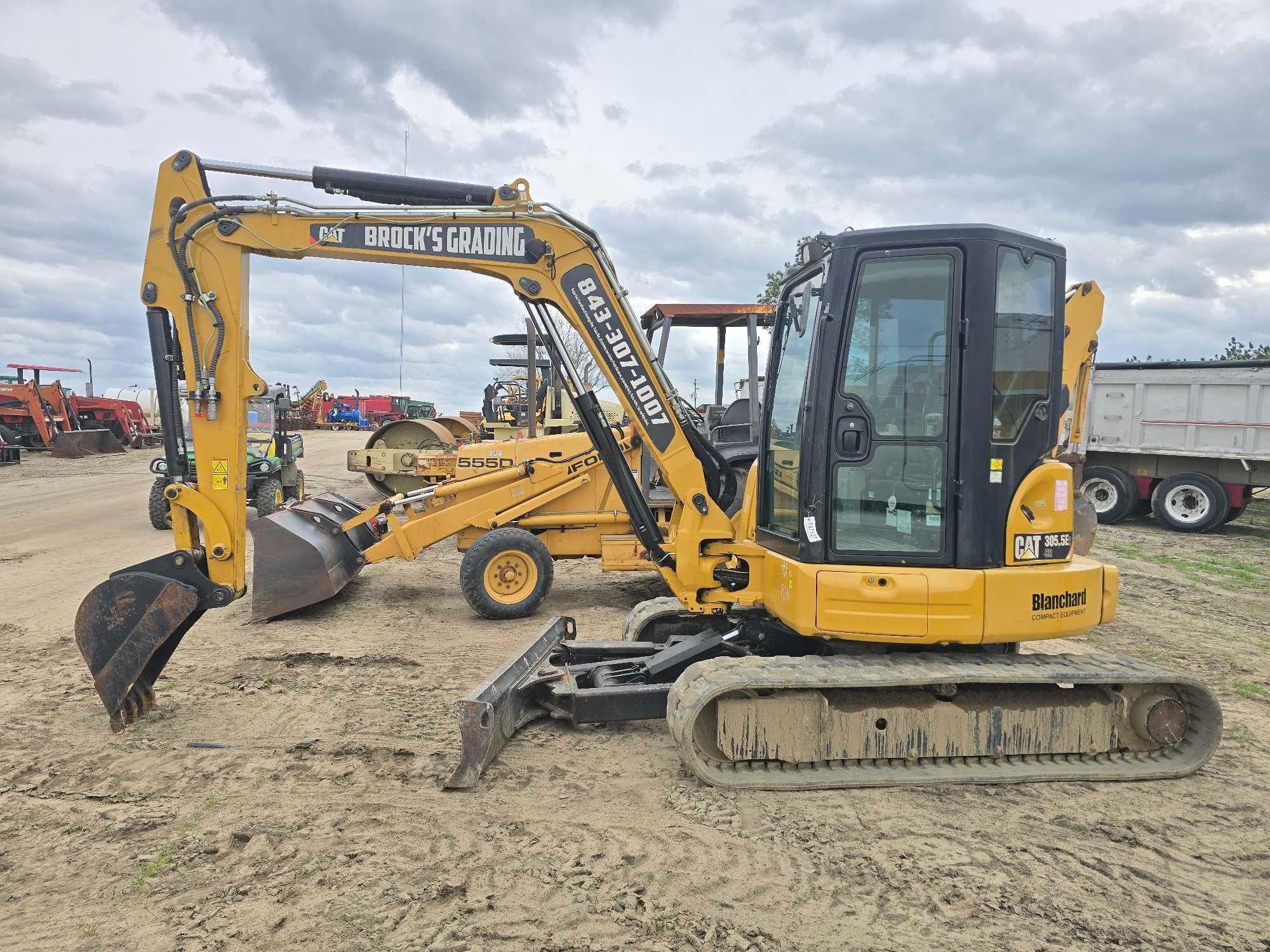 2017 CATERPILLAR 305.5E2 CR EXCAVATOR (A63290)