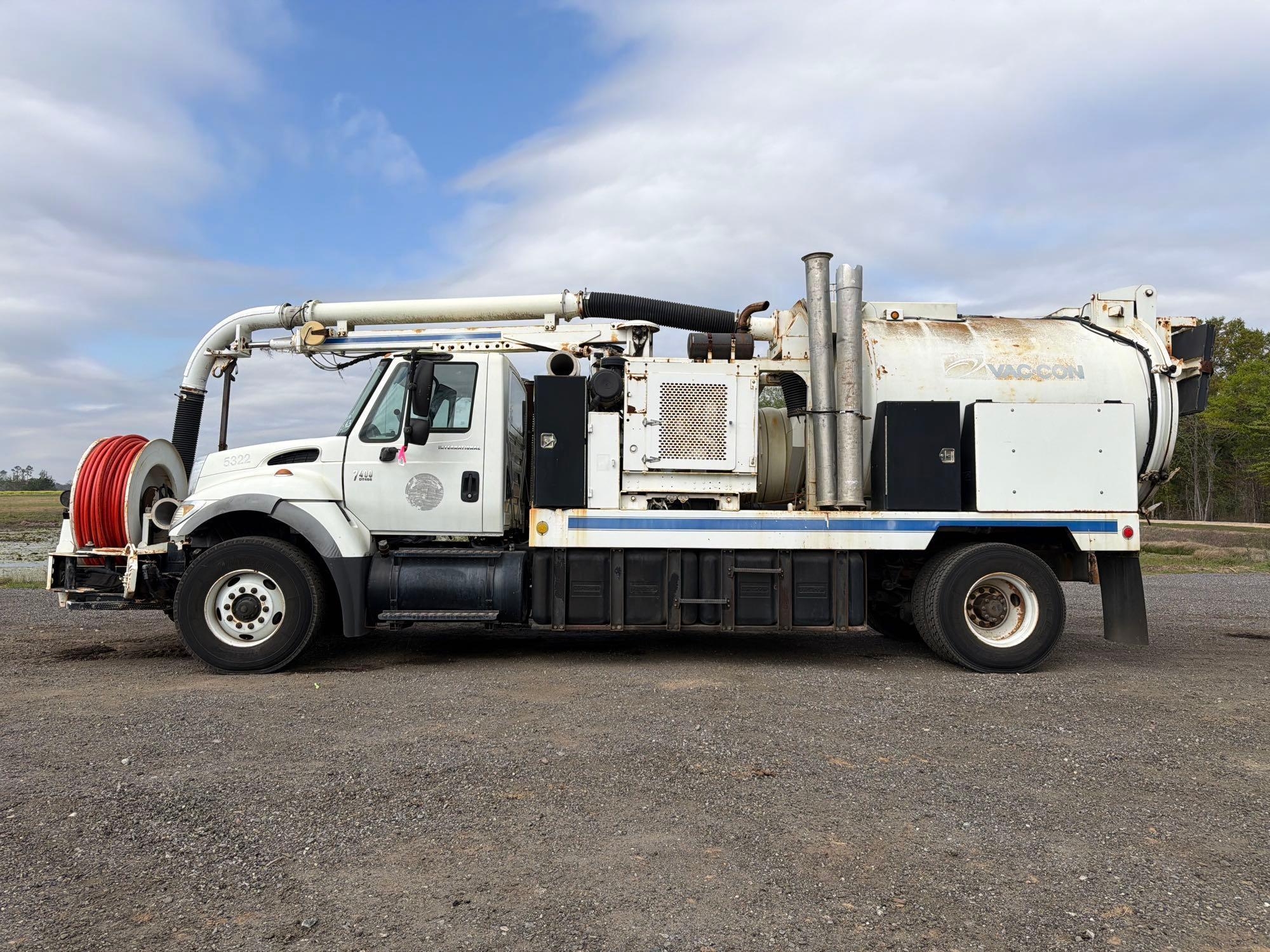 2006 INTERNATIONAL 7400 4X2 VACUUM EXCAVATION TRK (A63276)