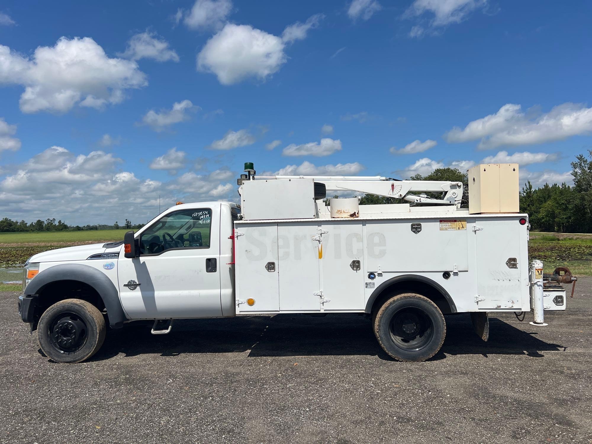 2012 FORD F-550 SUPER DUTY XLT SERVICE TRUCK (A51406)