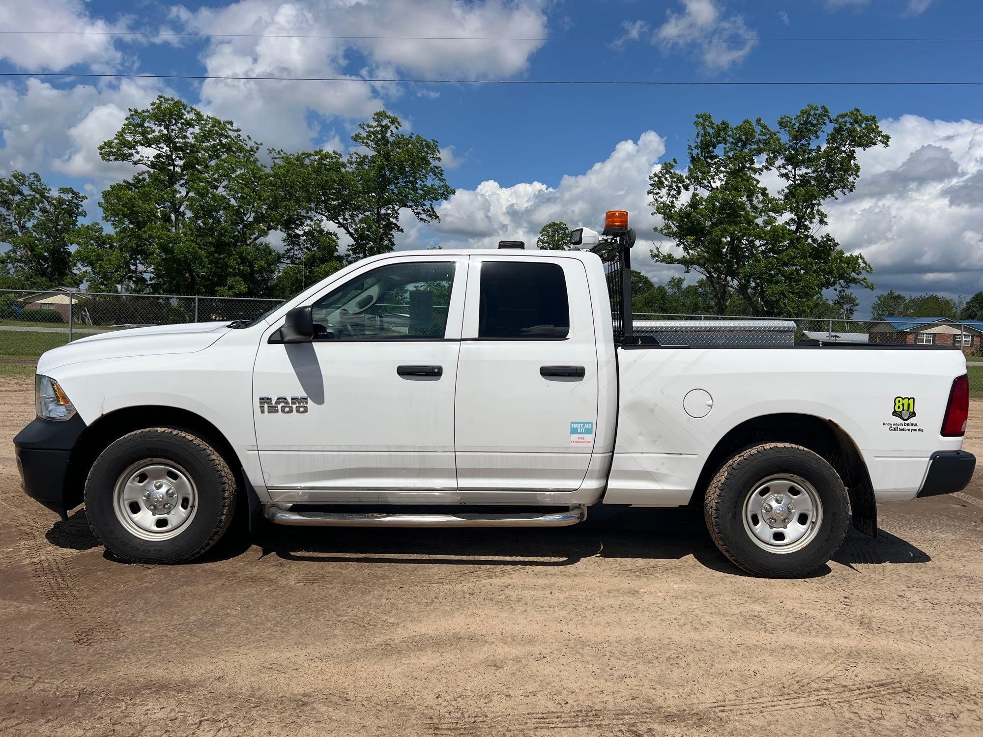 2015 DODGE RAM 1500 CREW CAB TRUCK (A51406)