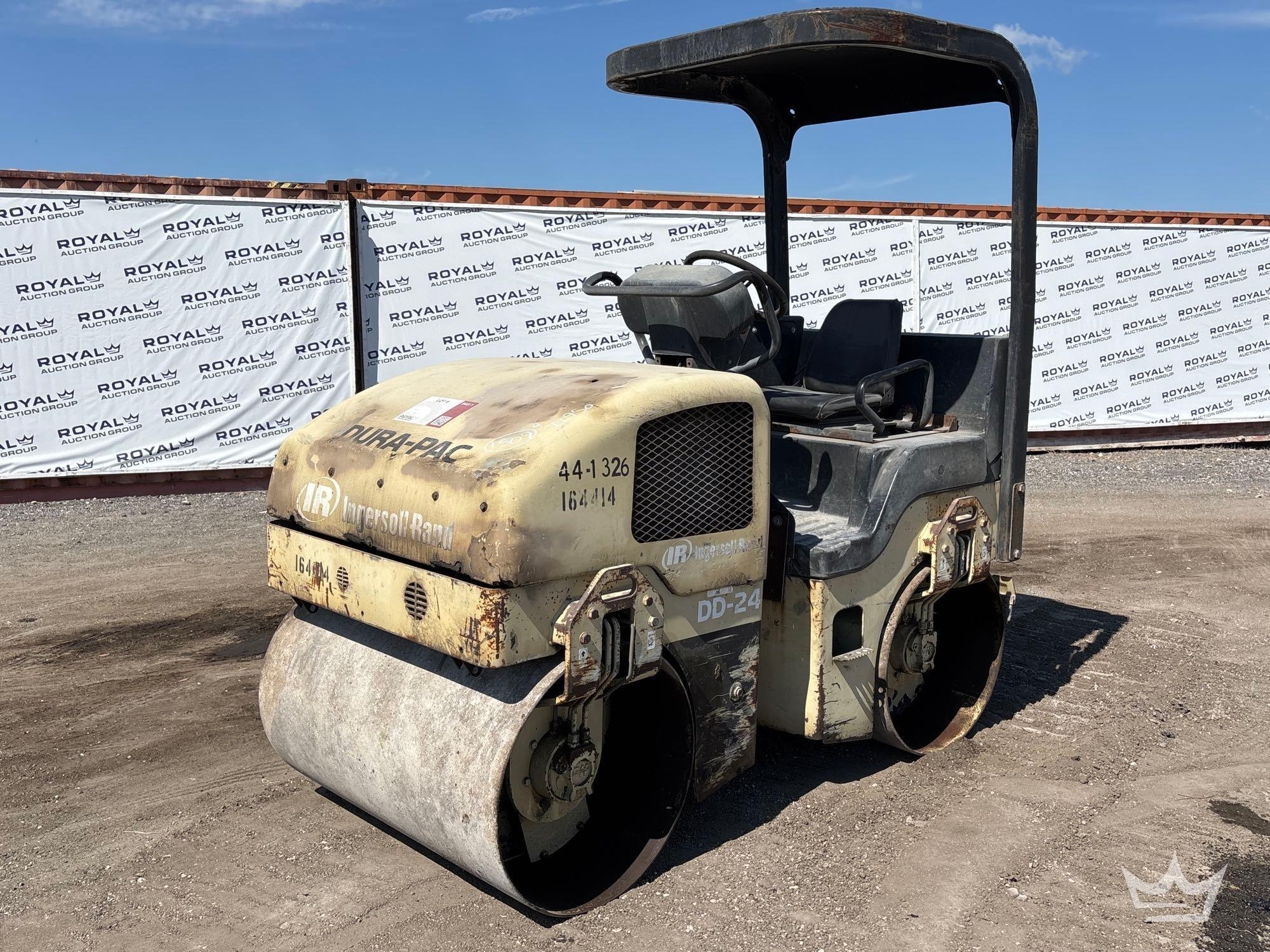 Ingersoll Rand DD-24 Tandem Smooth Drum Roller (A64553)