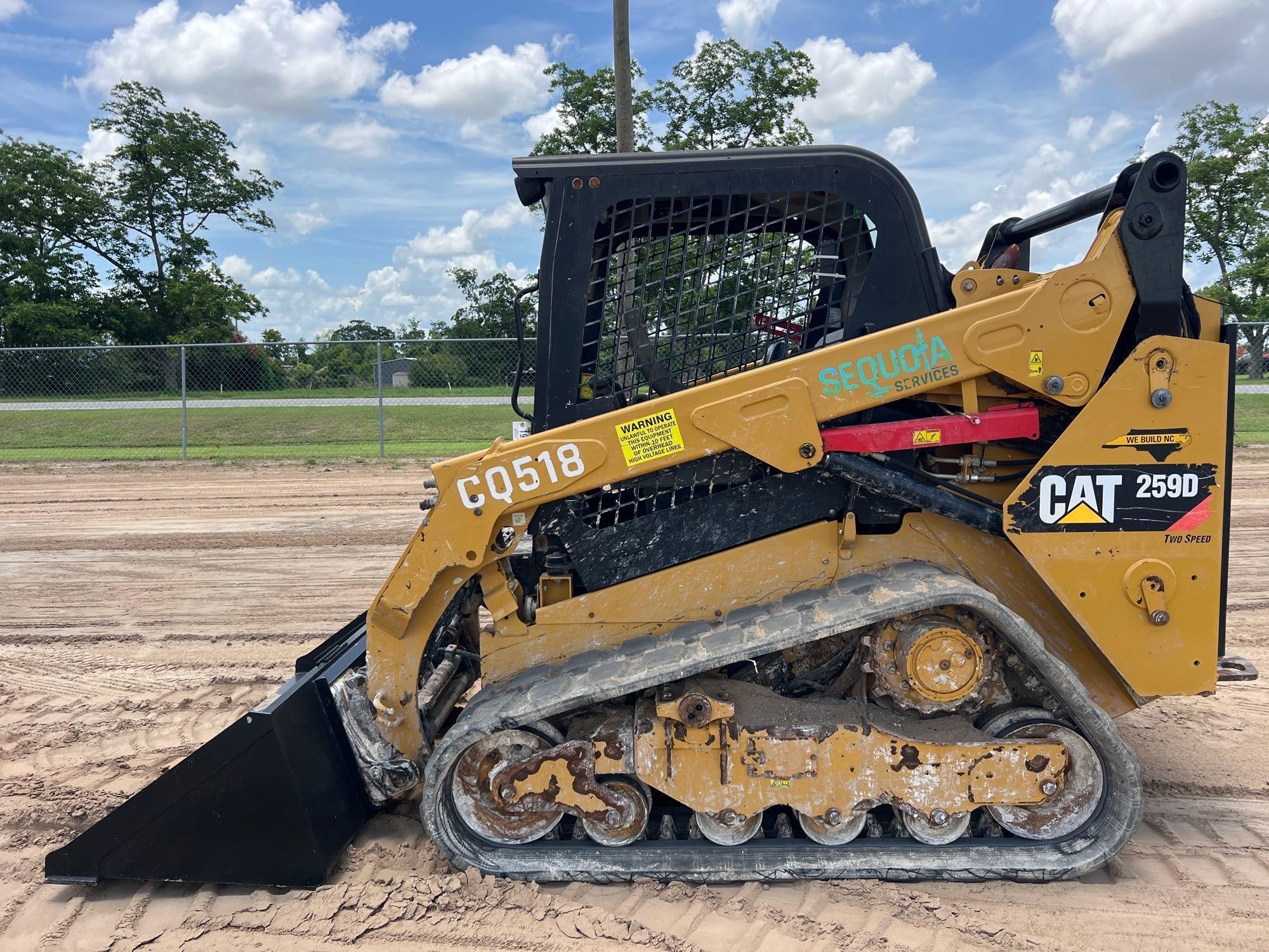 2017 CATERPILLAR 259D SKID STEER (A50458)