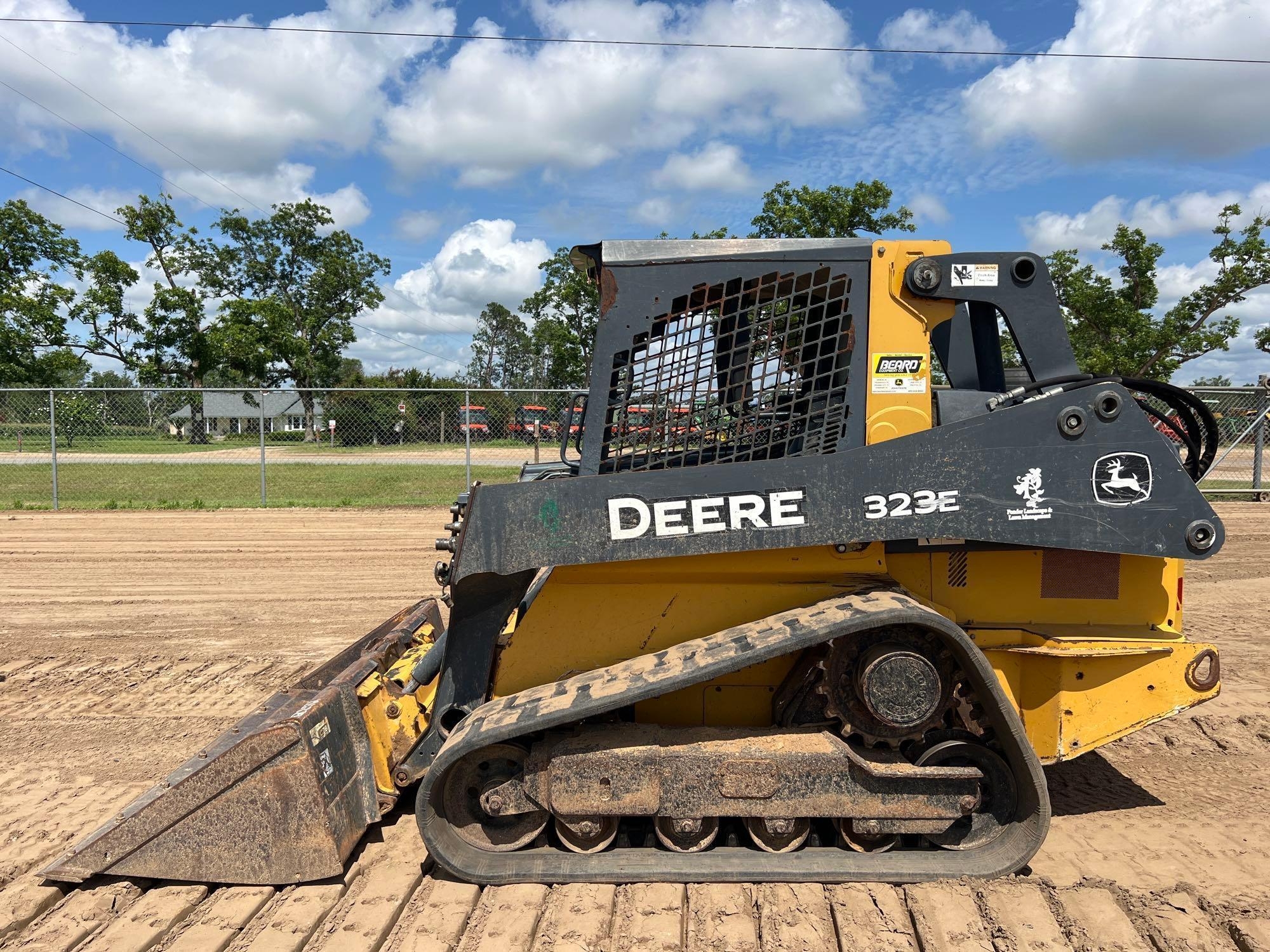 2015 JOHN DEERE 323E SKID STEER (A50458)
