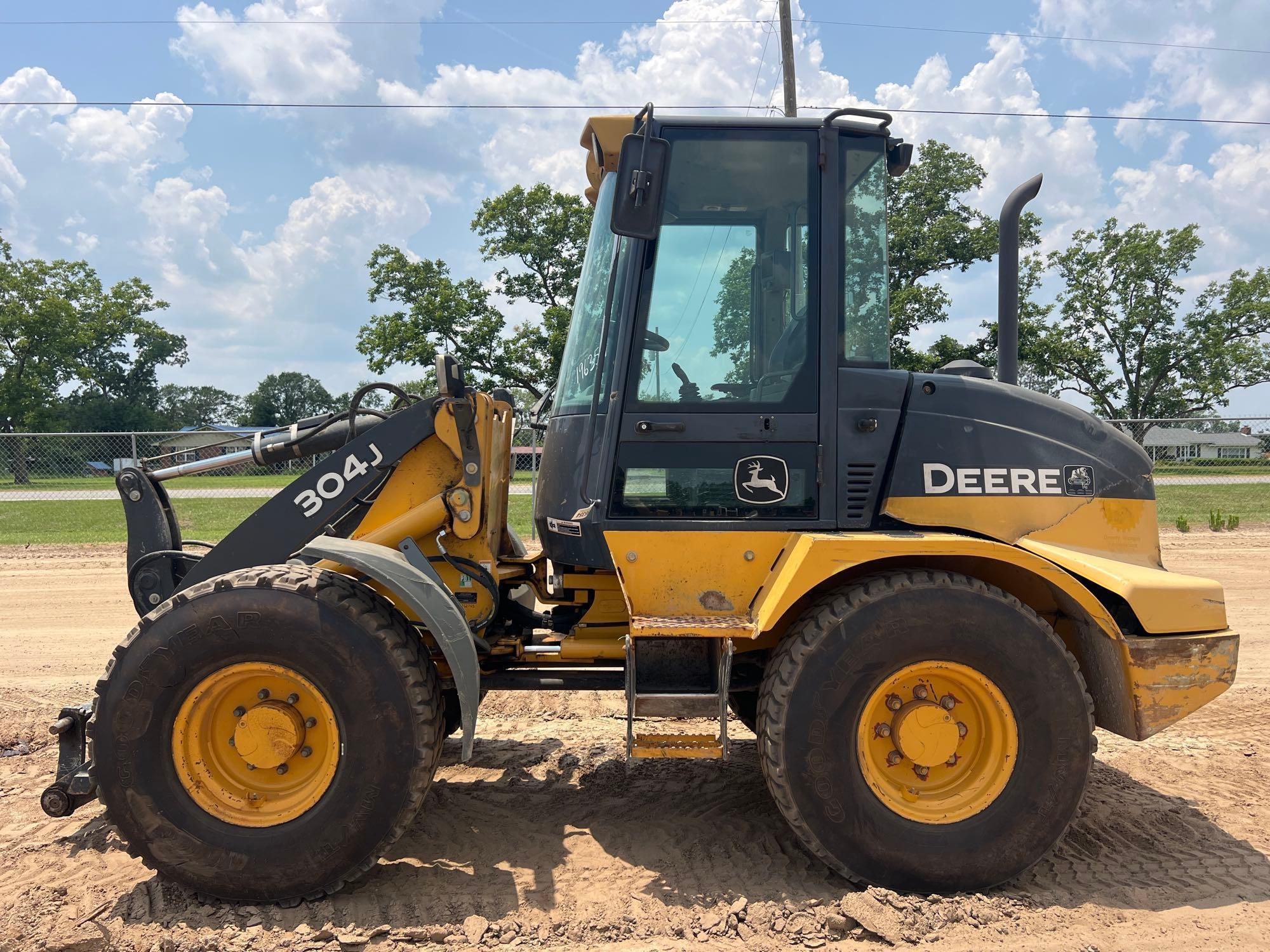 2012 JOHN DEERE 304J WHEEL LOADER (A50458)