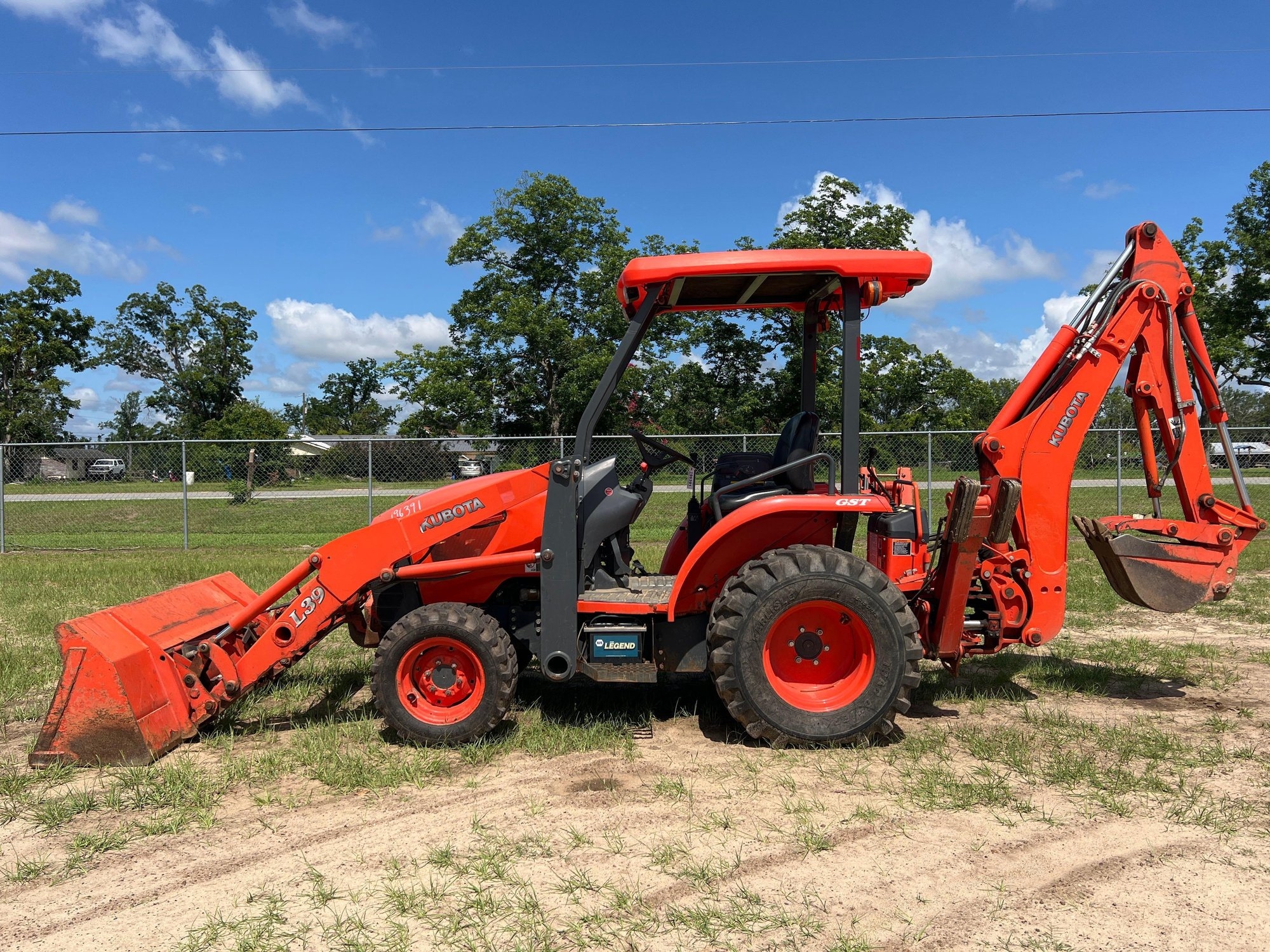 KUBOTA L39 BACKHOE (A50458)