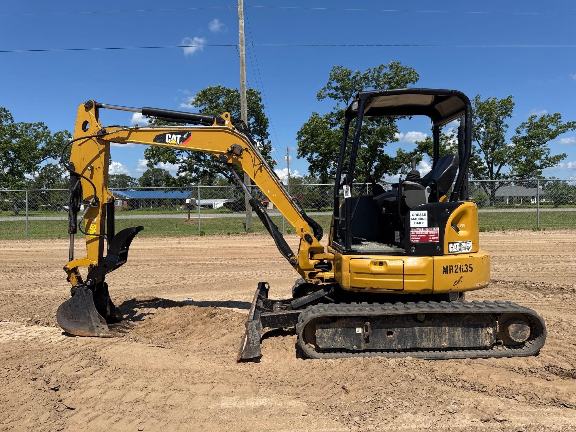 2019 CATERPILLAR 304E2 CR EXCAVATOR (A50458)