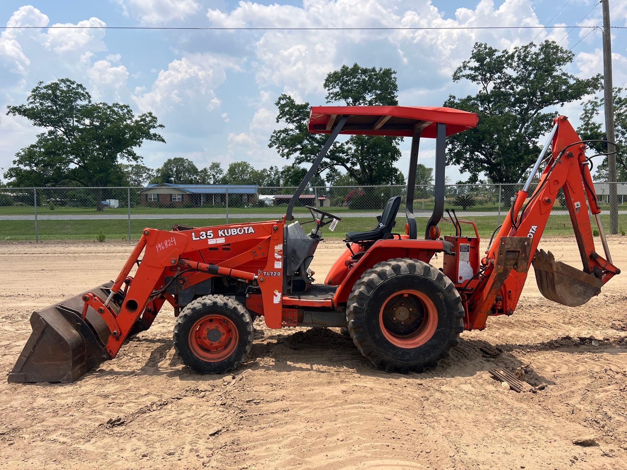 KUBOTA L35 TRACTOR (A50458)