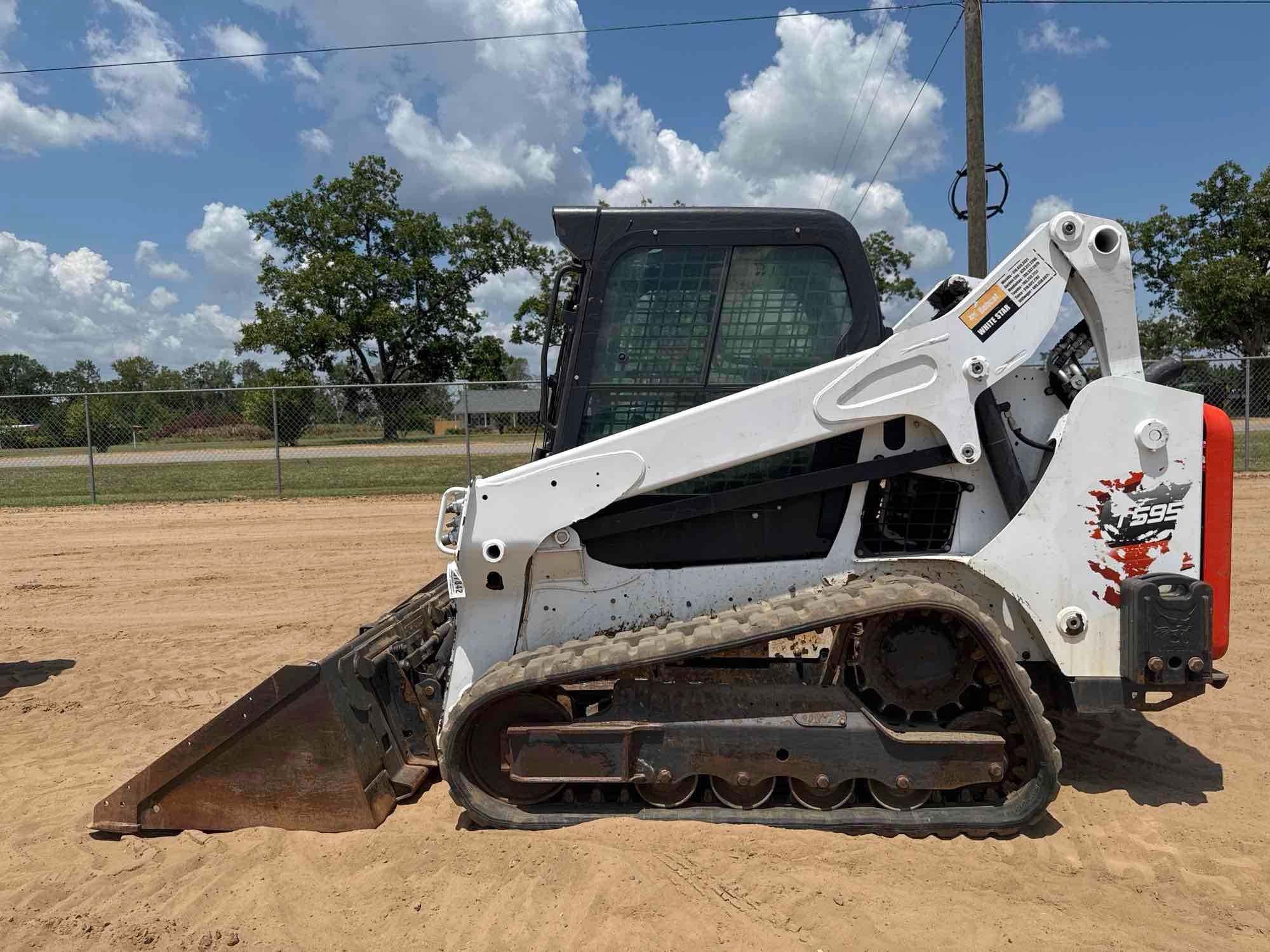 2022 BOBCAT T595 SKID STEER (A51242)