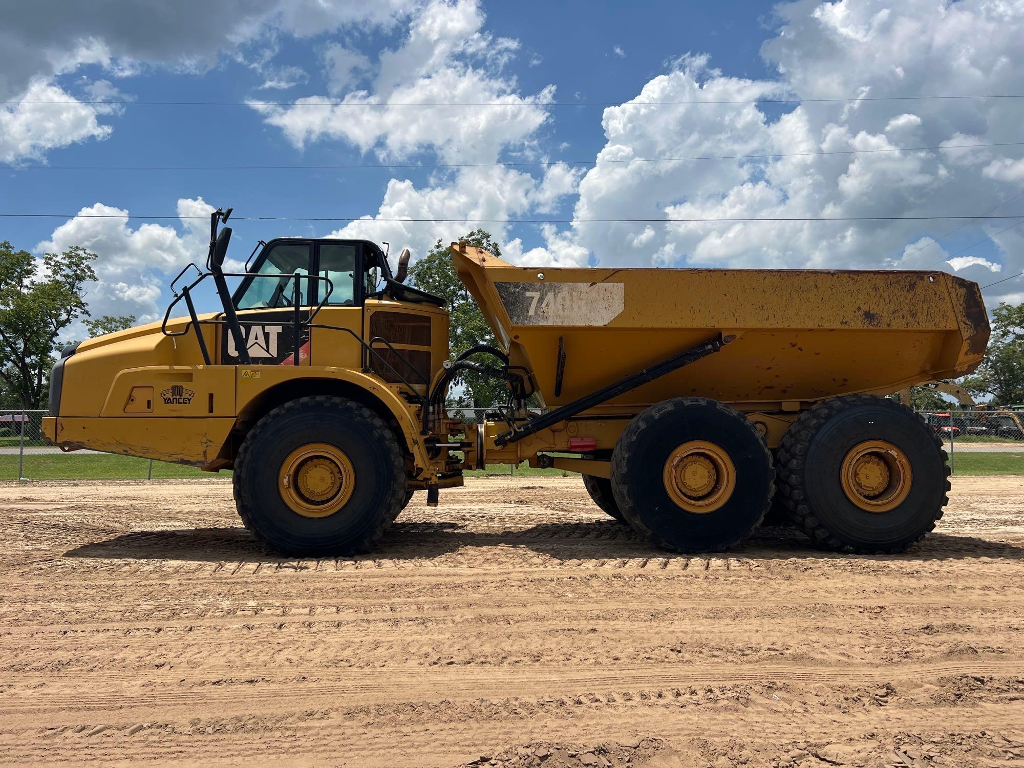 CATERPILLAR 740B OFF ROAD DUMP TRUCK (A51242)