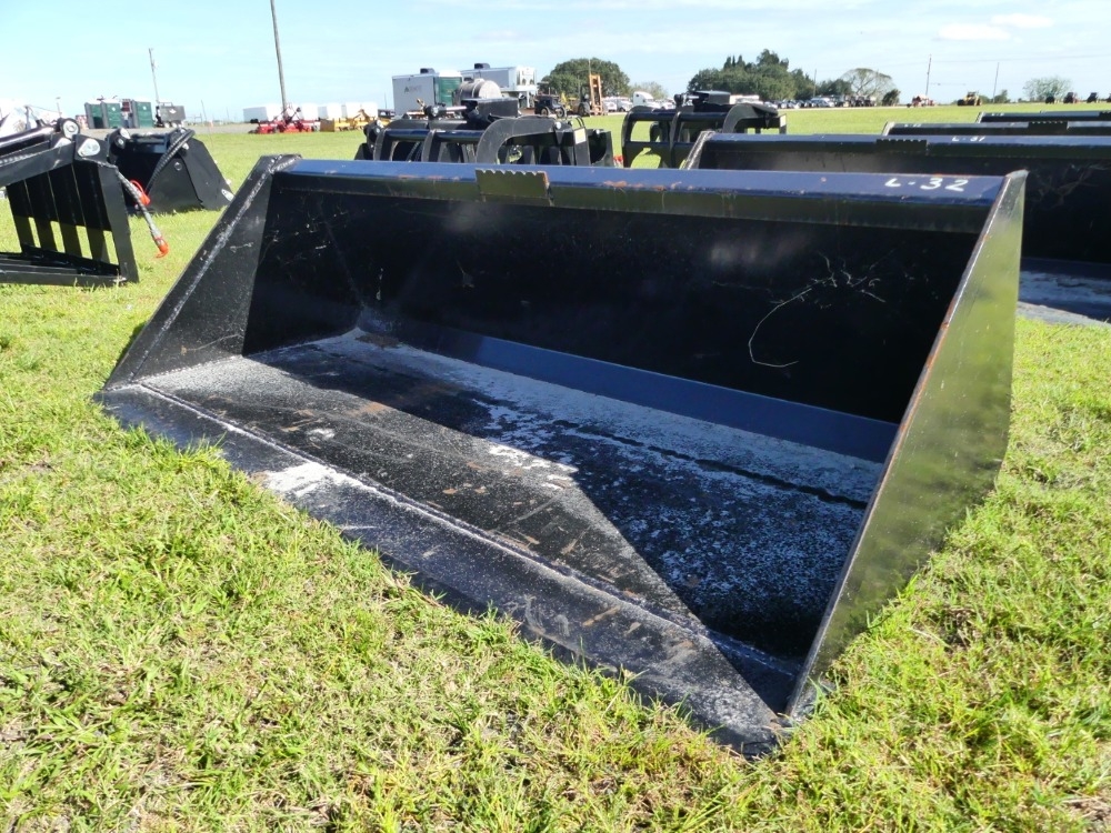 Swict 66" Bucket (A57149)