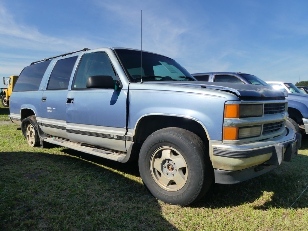 1994 Chevrolet Silverado Suburban (A57148)