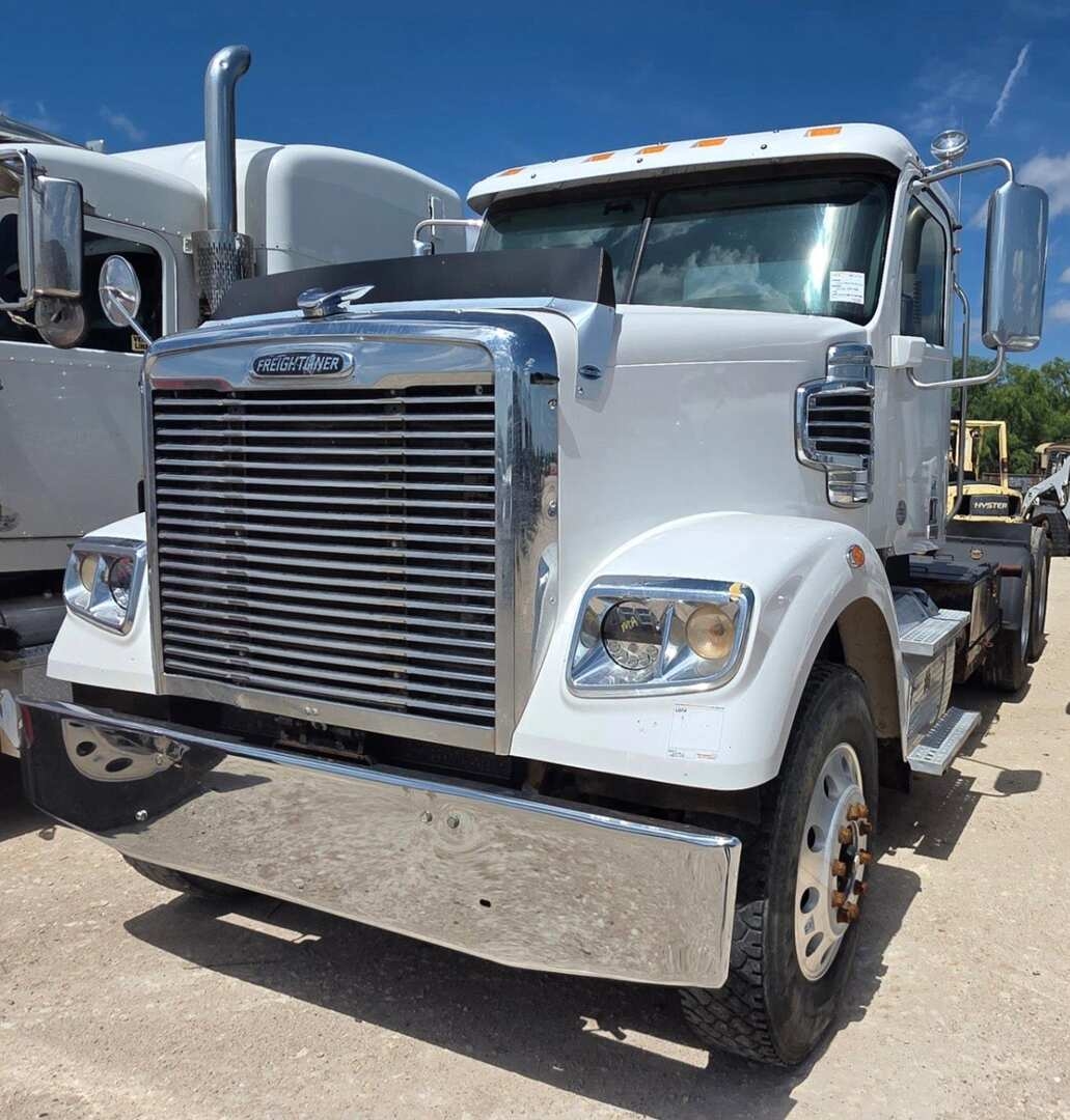 2016 FREIGHTLINER CORONADO 122 SD DAYCAB (A55745)