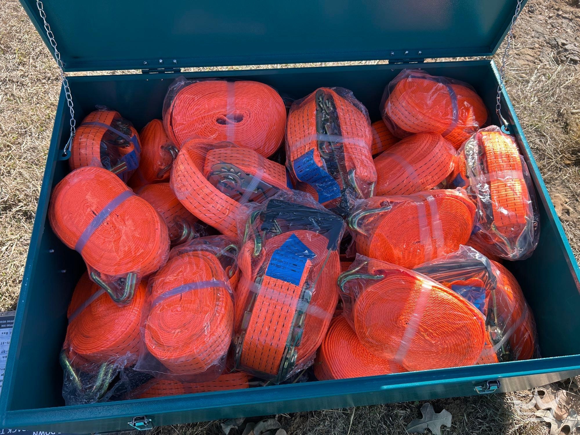 LandHonor LHR-RF24 Ratchet Tie Down and Flatpack Toolbox (A60352)