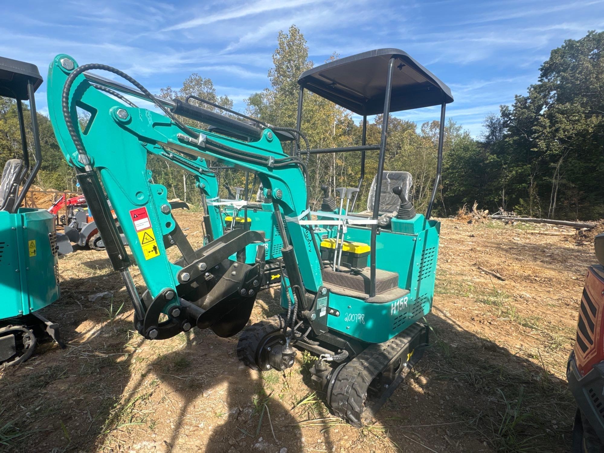 UNUSED CFG INDUSTRIAL H15R EXCAVATOR (A52706)