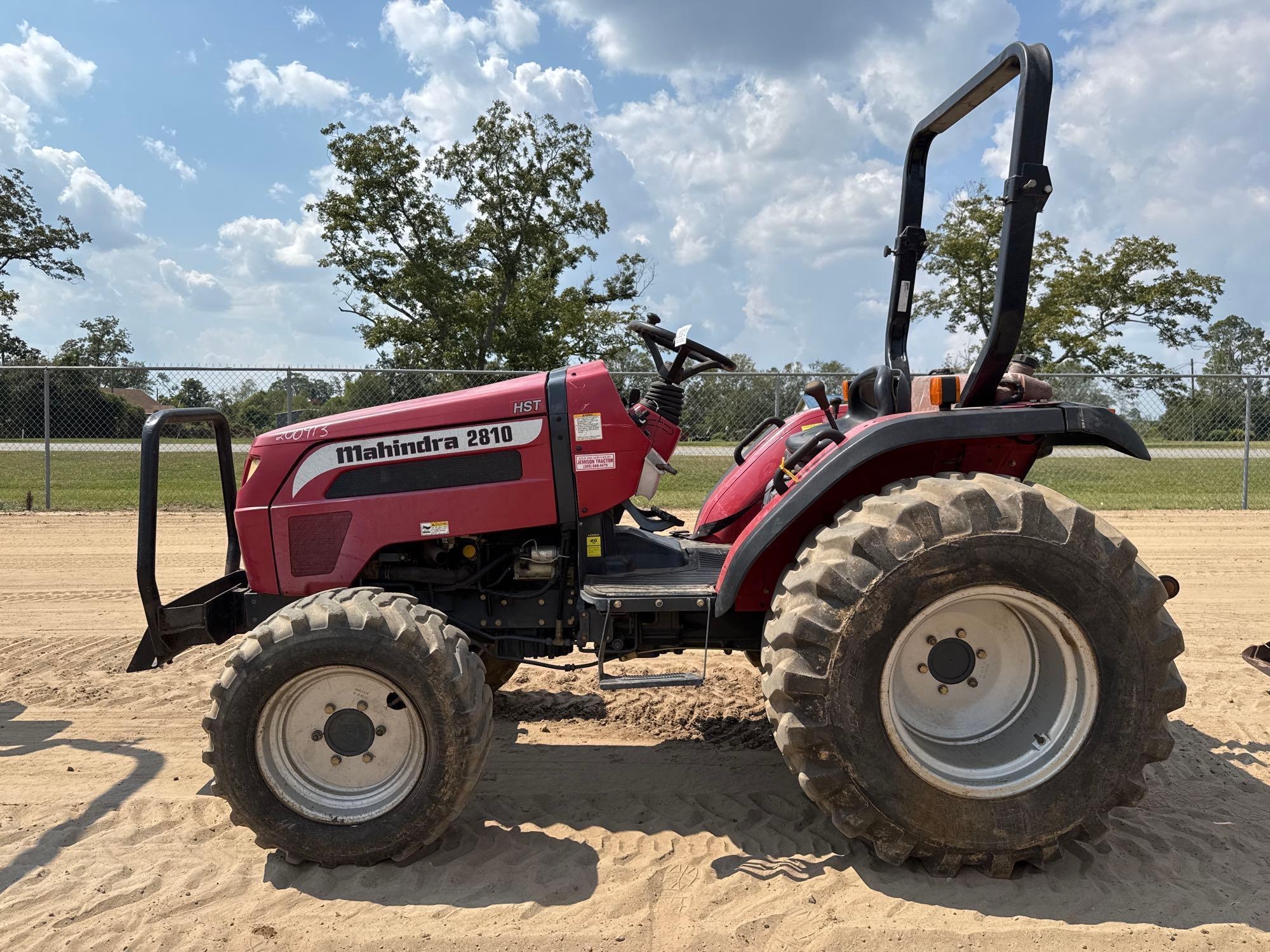 MAHINDRA 2810 TRACTOR (A54756)