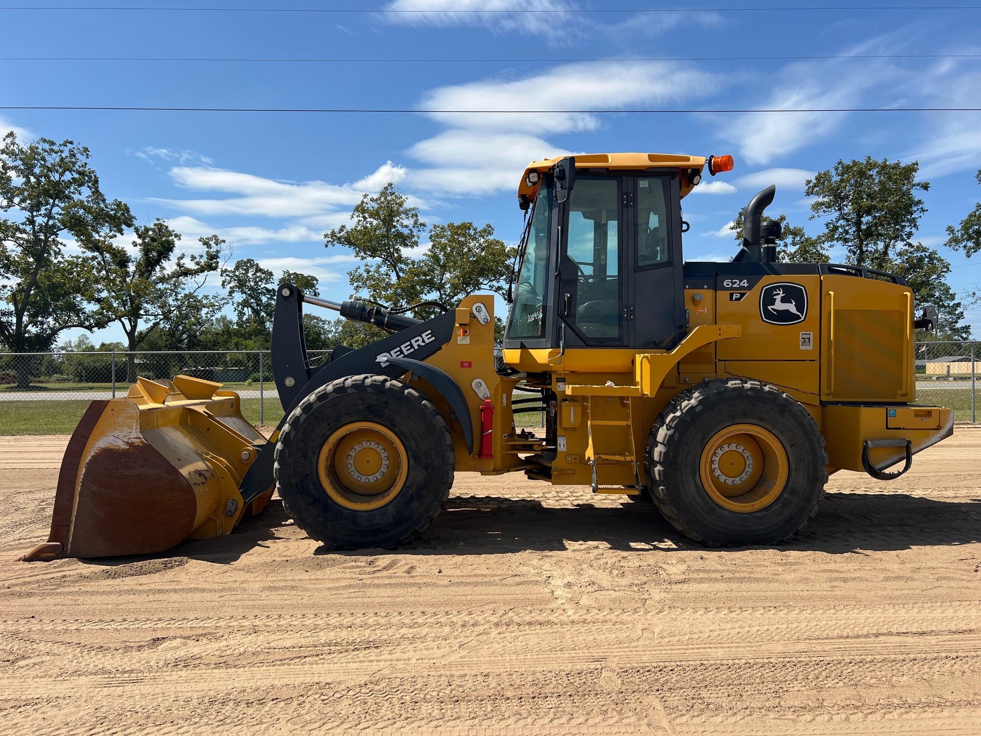 2021 JOHN DEERE 624P WHEEL LOADER (A52705)