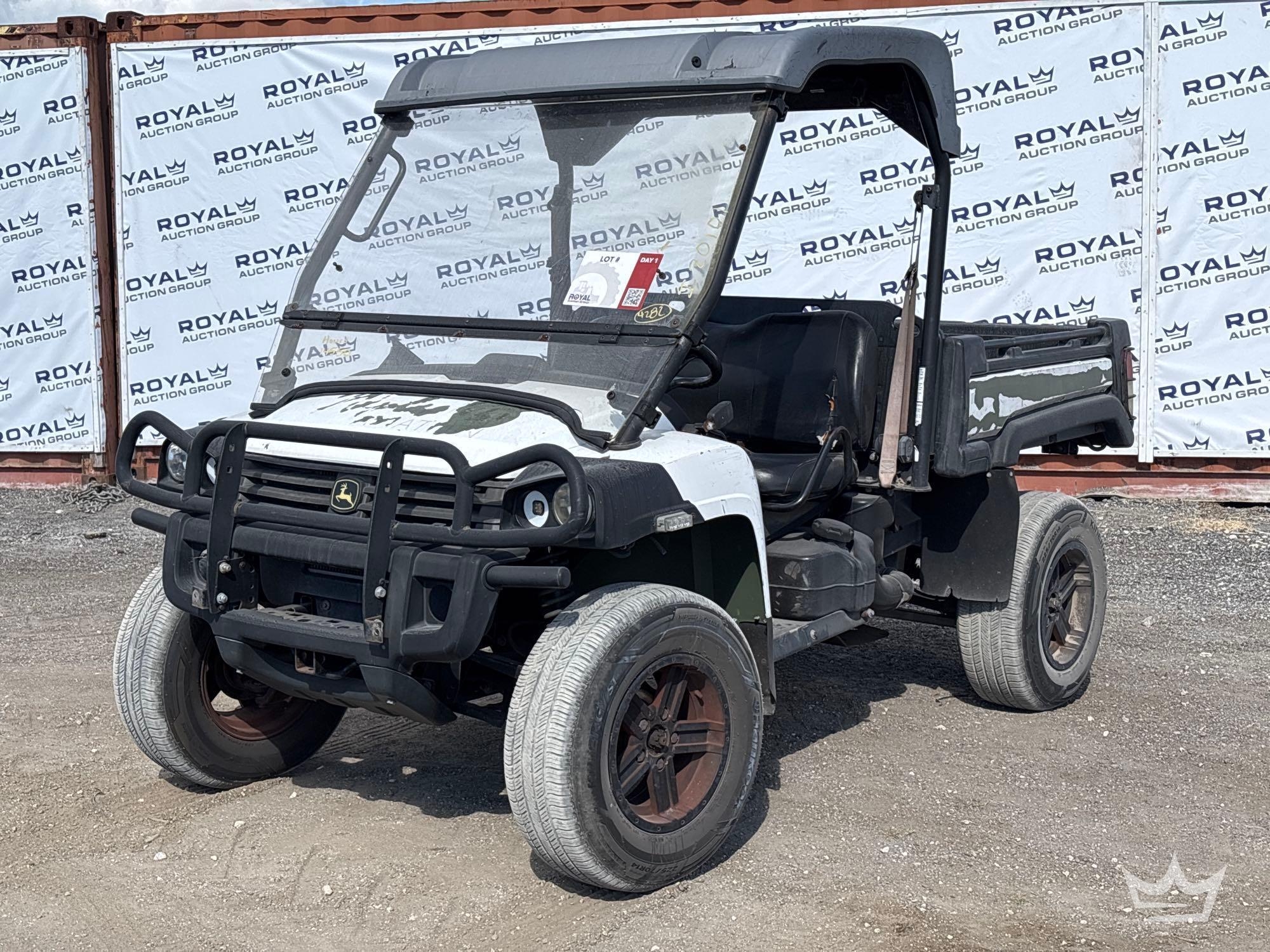 2017 John Deere 825i XUV Utility Cart (A59228)