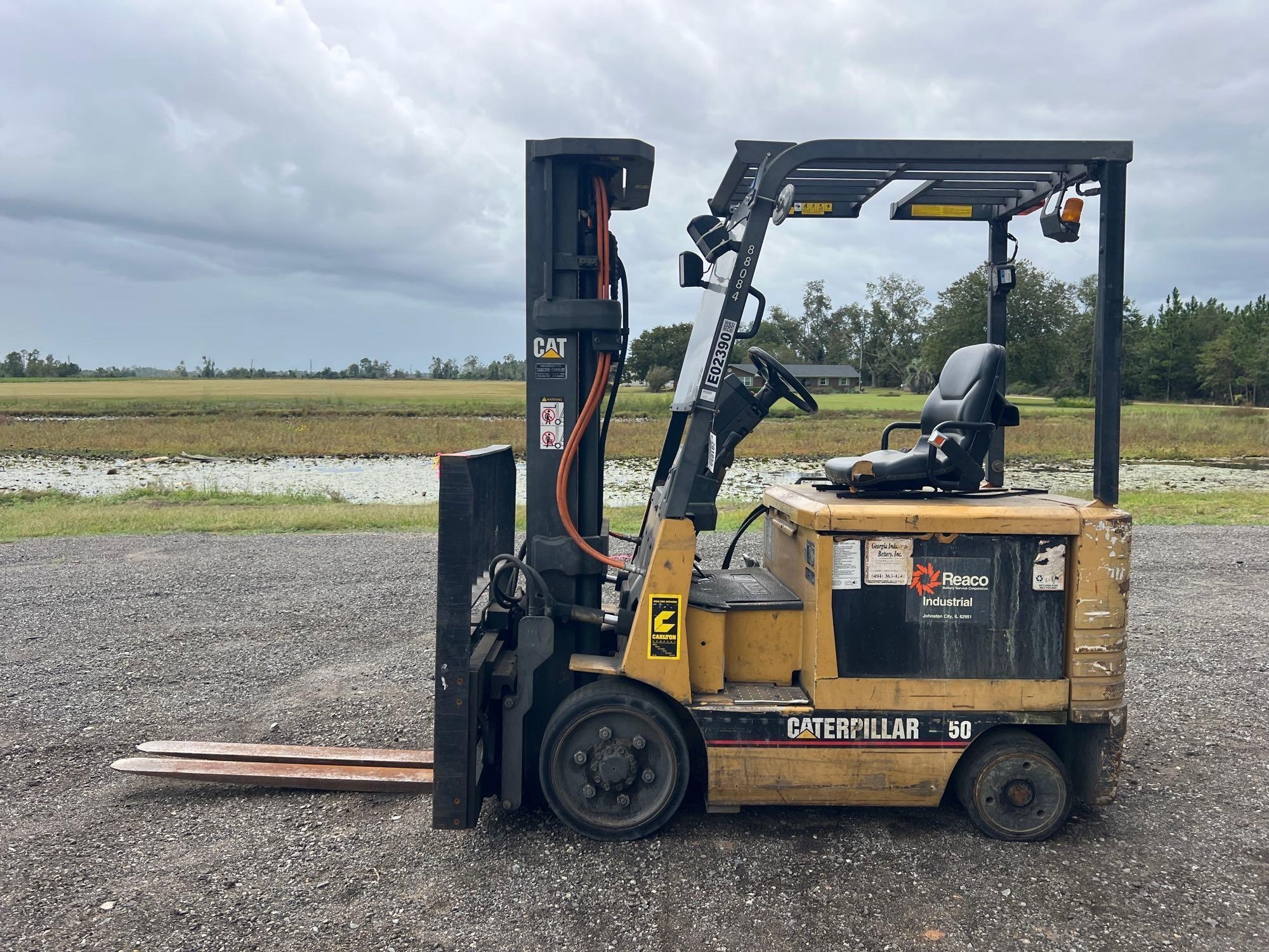 CATERPILLAR 50-2EC25 ELECTRIC WAREHOUSE FORKLIFT (A51406)