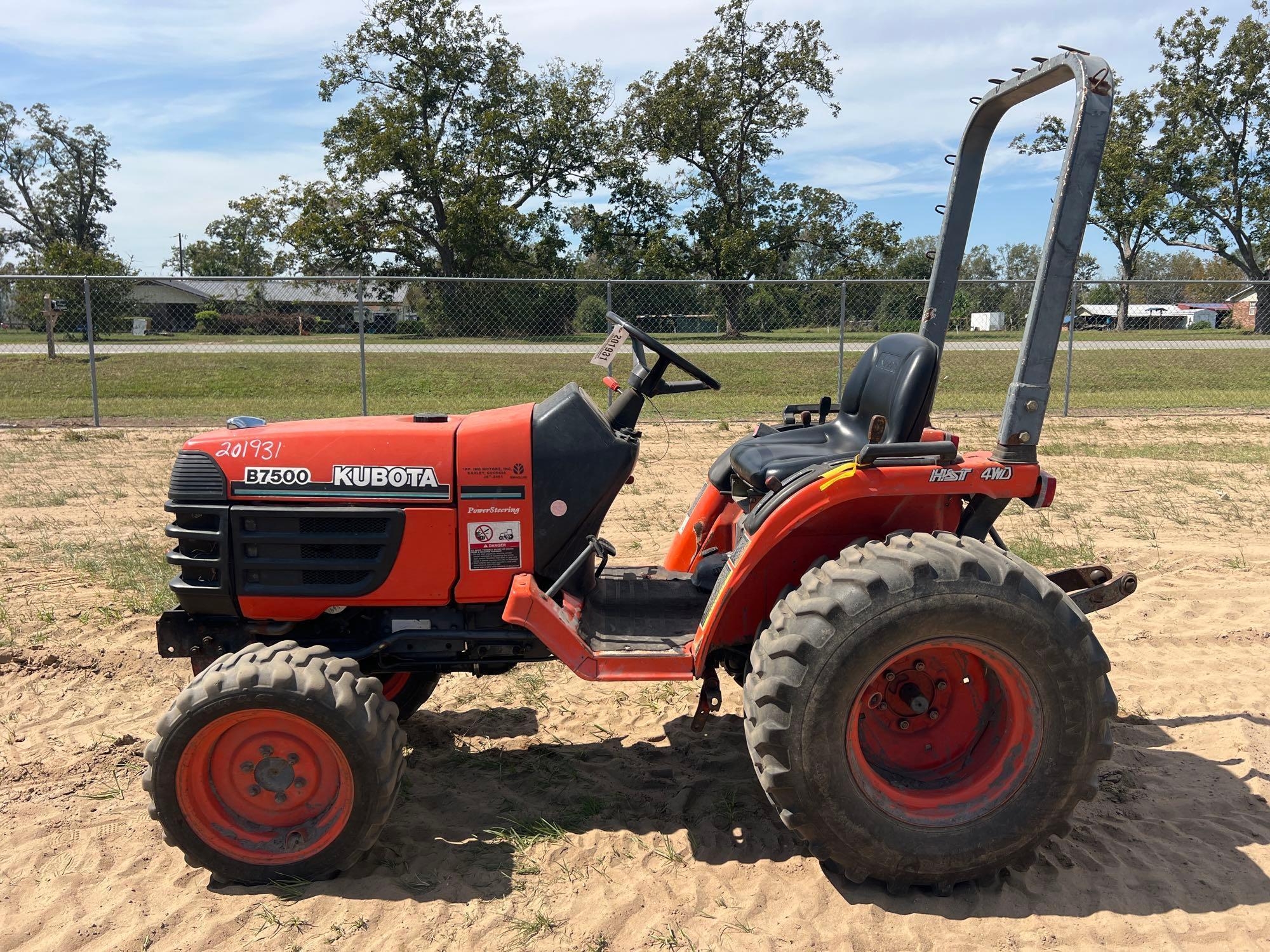 KUBOTA B7500 TRACTOR (A54756)