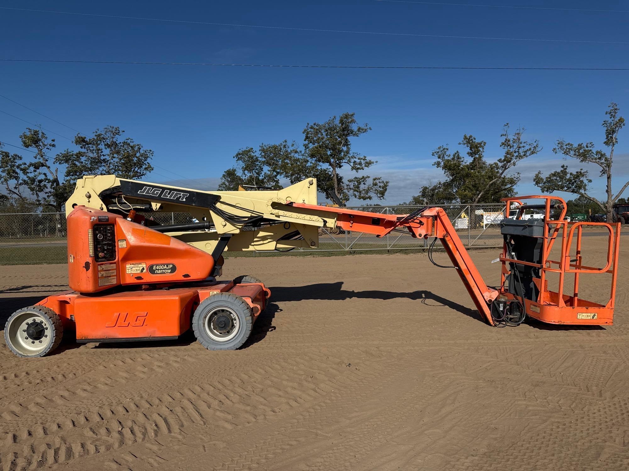 2008 JLG E400AJPN ELECTRIC MANLIFT (A52705)