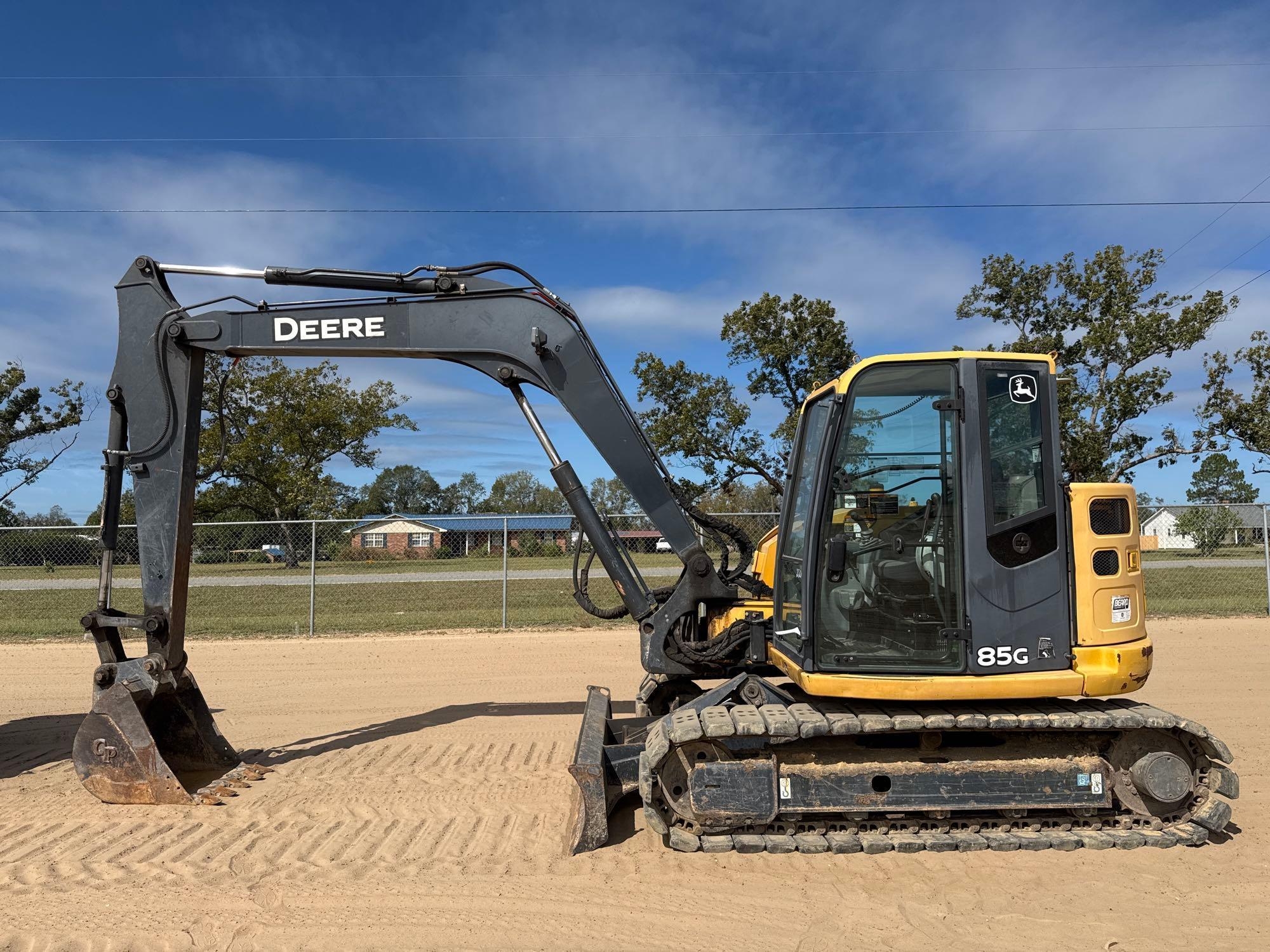 JOHN DEERE 85G EXCAVATOR (A52705)