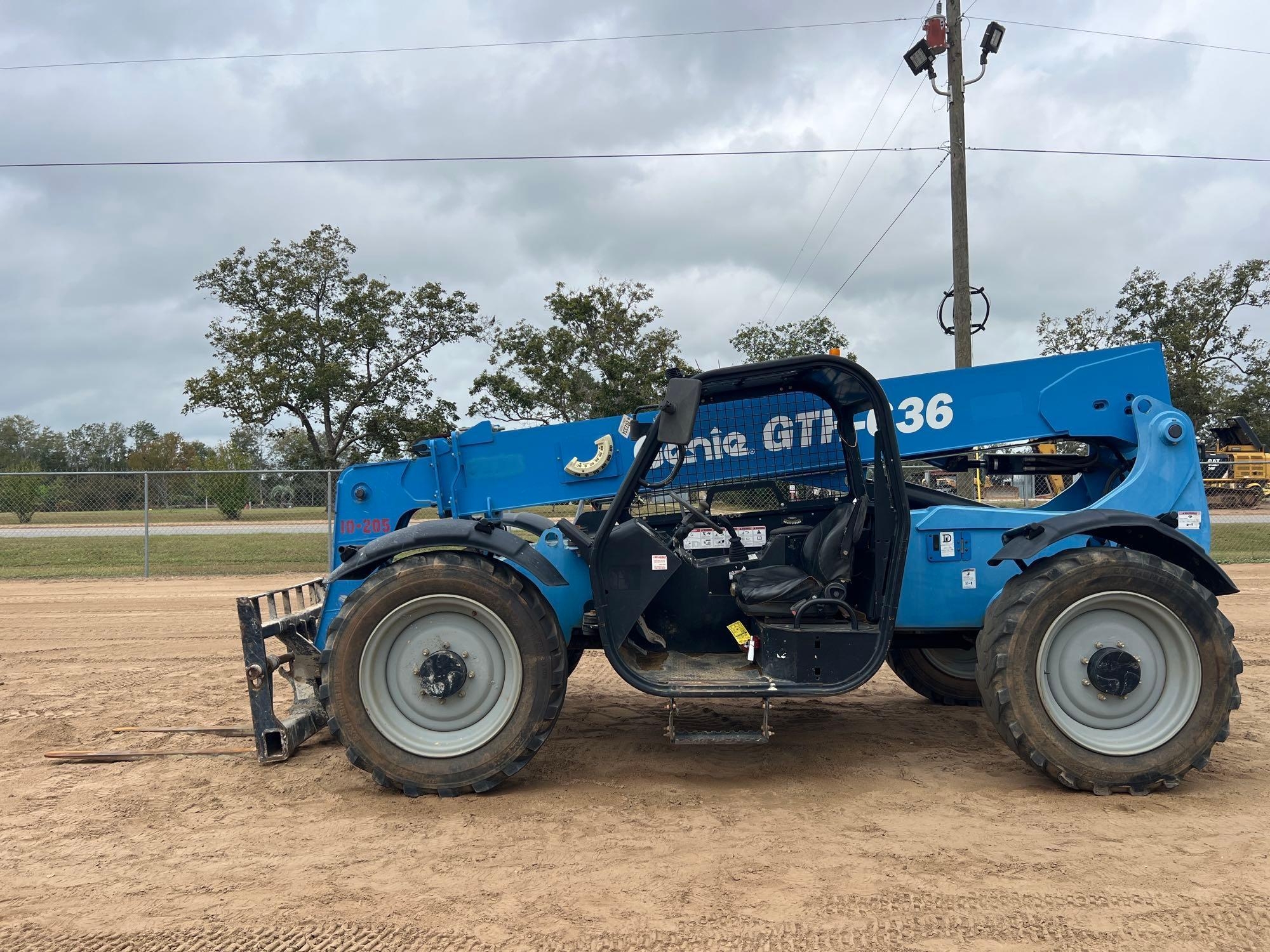 2017 GENIE GTH-636 TELESCOPIC FORKLIFT (A52705)